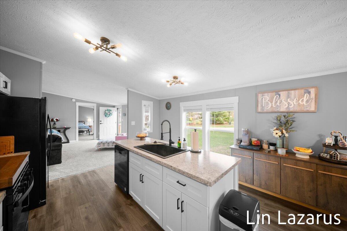 65484 Parkwood Court