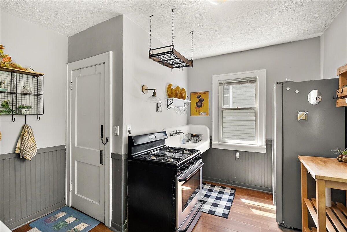 705 Lafayette Avenue NE