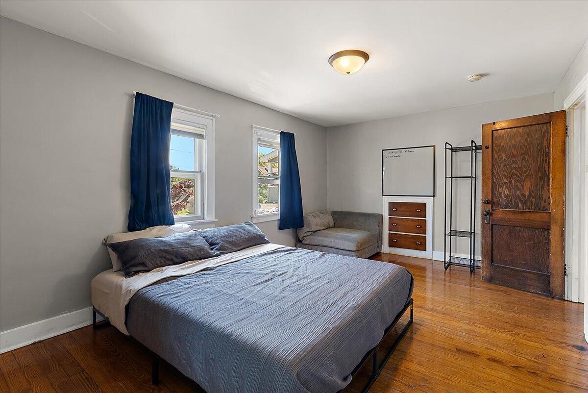 705 Lafayette Avenue NE