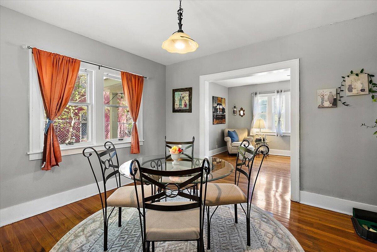 705 Lafayette Avenue NE