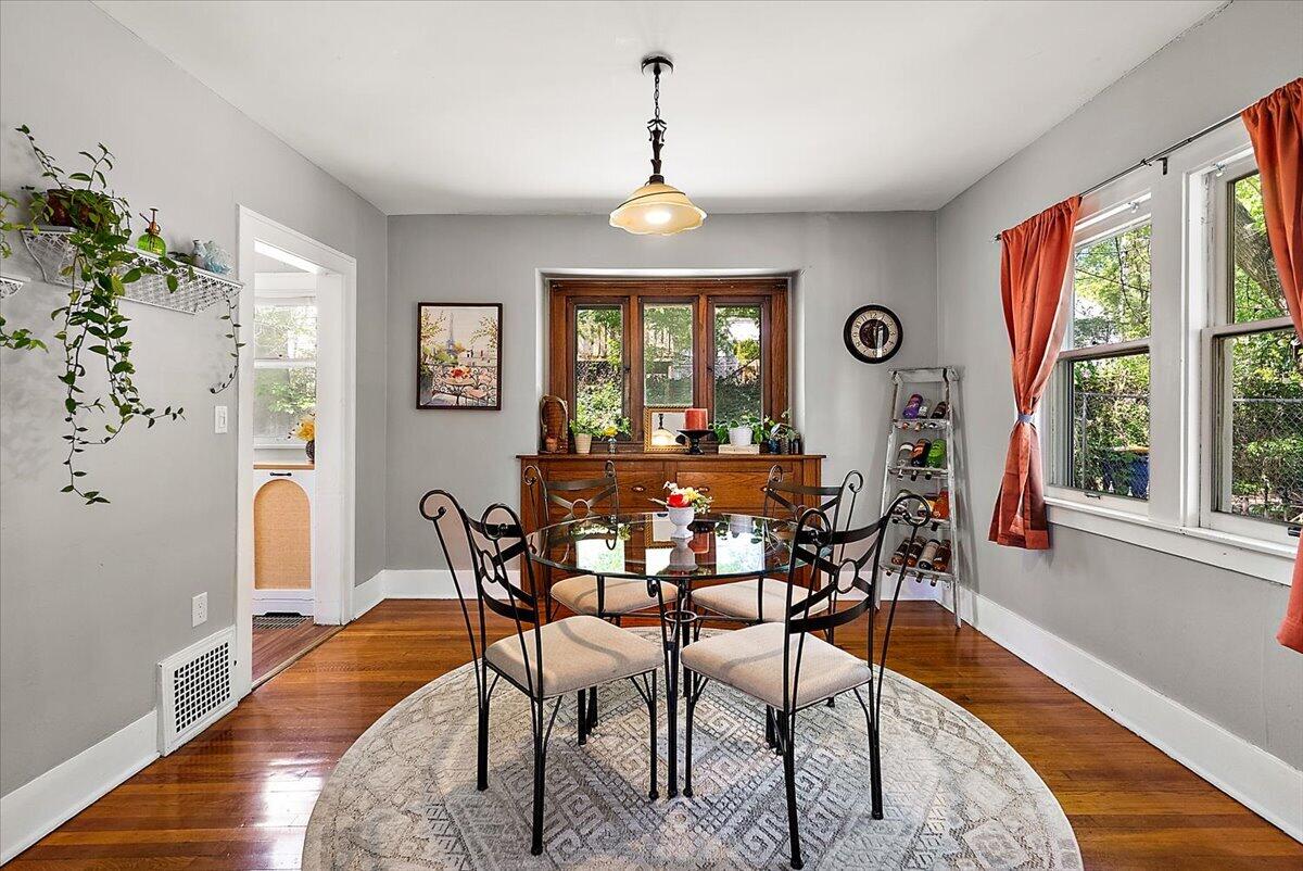 705 Lafayette Avenue NE