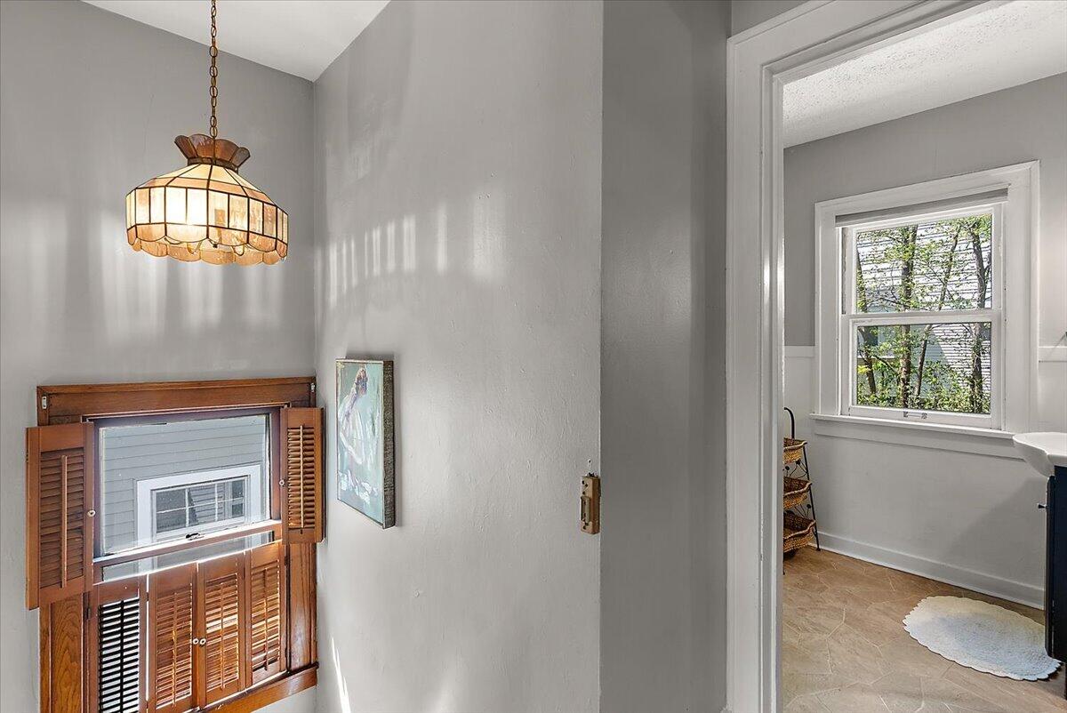 705 Lafayette Avenue NE