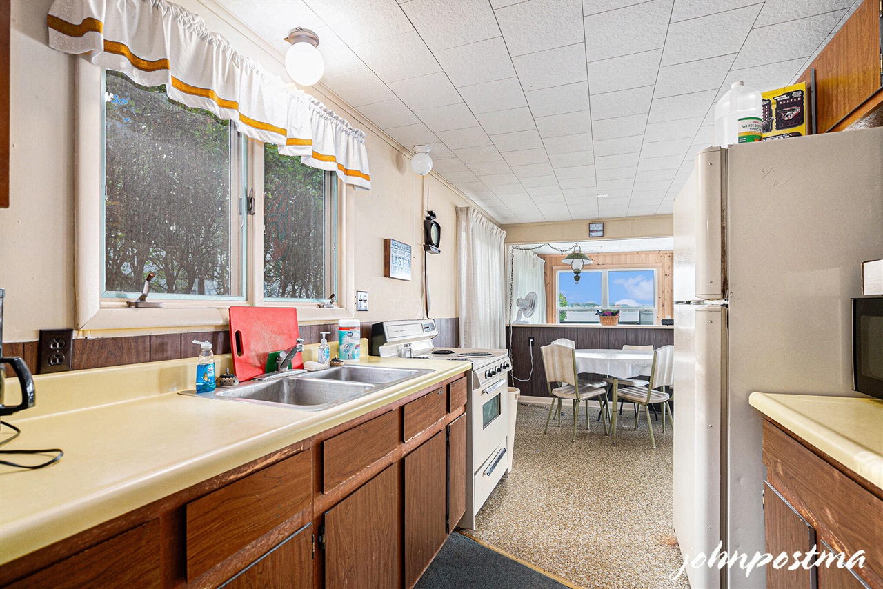 2207 Strait Tow Boulevard