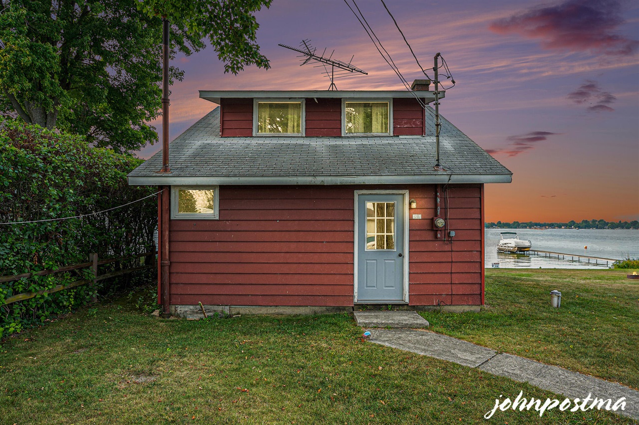 2207 Strait Tow Boulevard