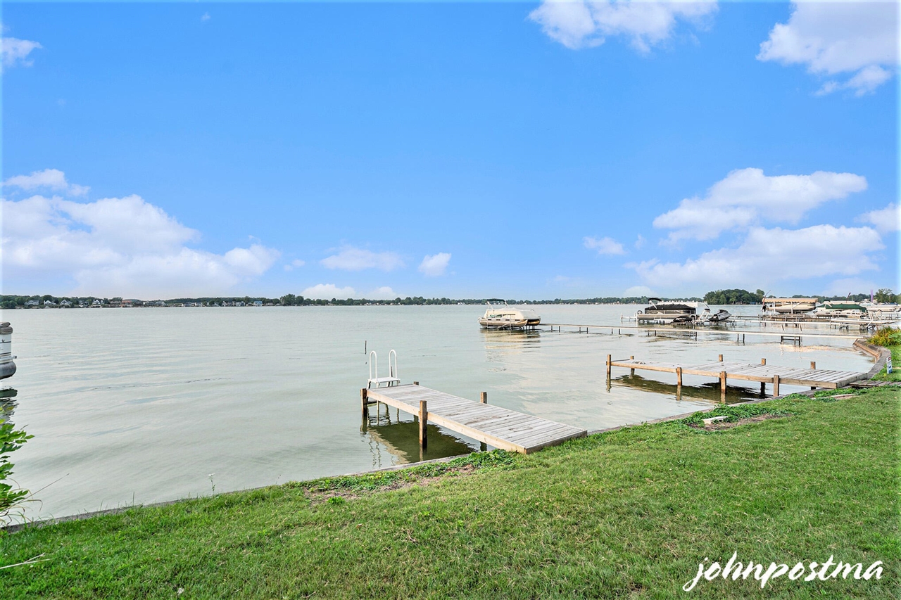 2207 Strait Tow Boulevard