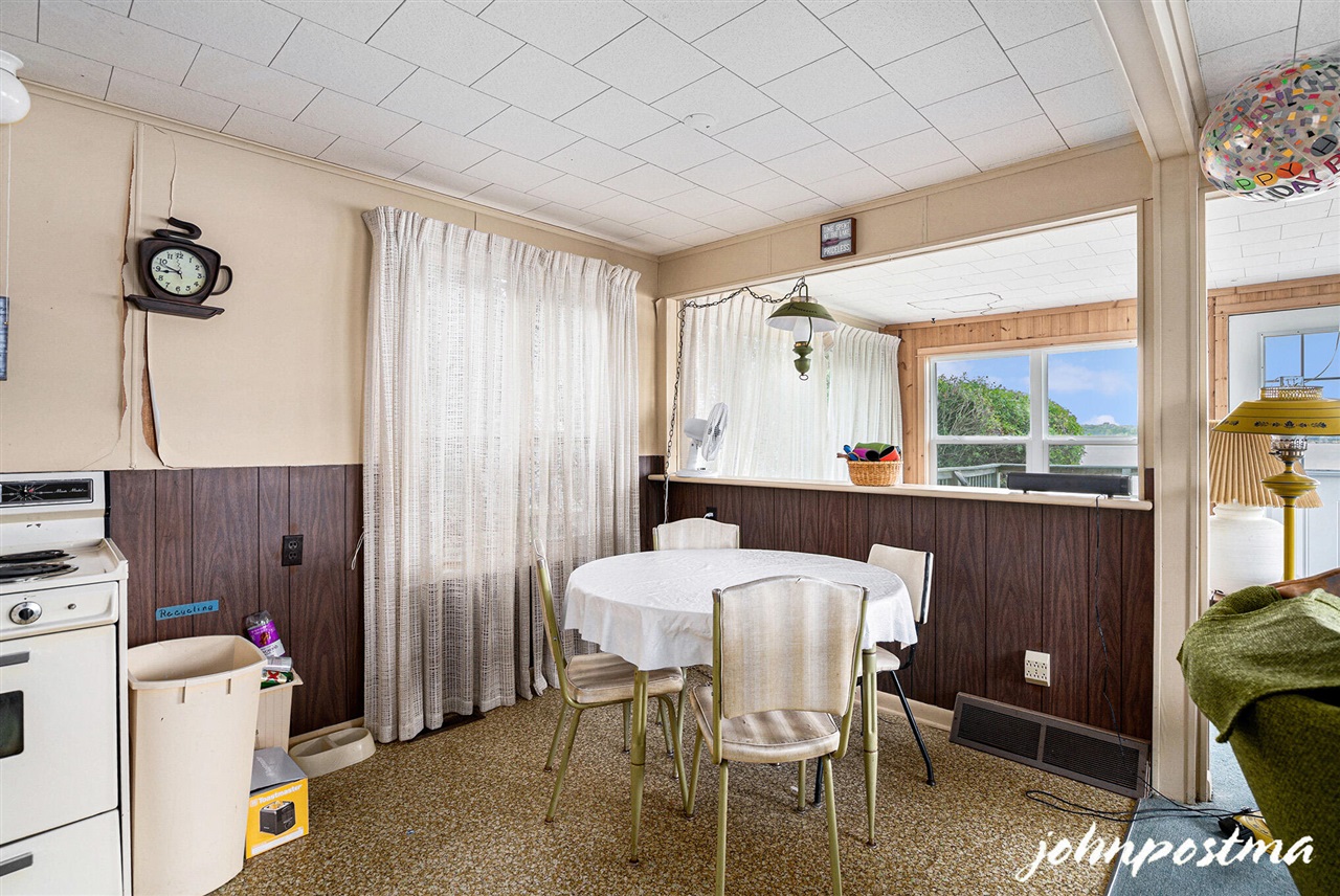 2207 Strait Tow Boulevard