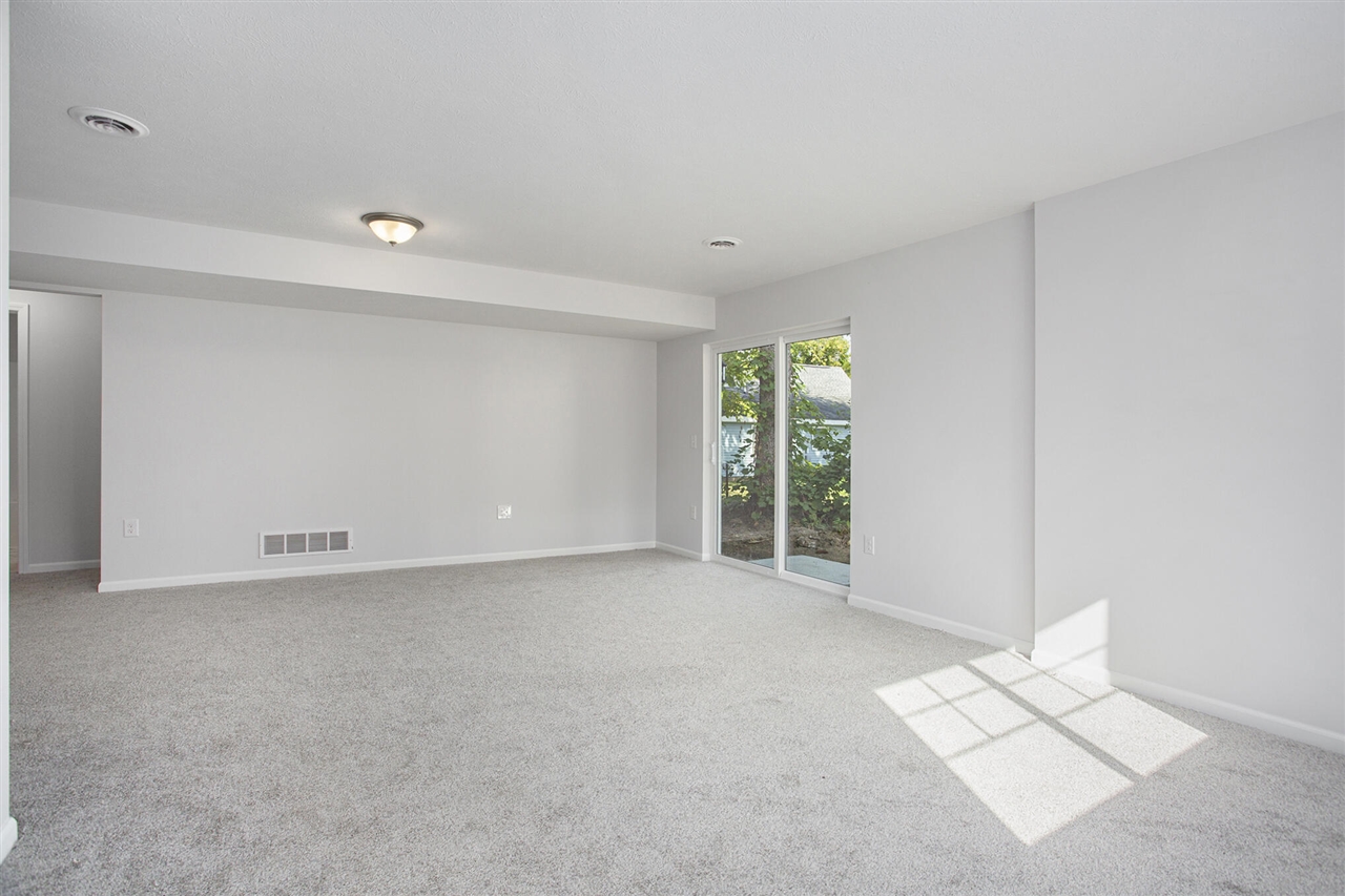 Lot 19 S Elder Ave