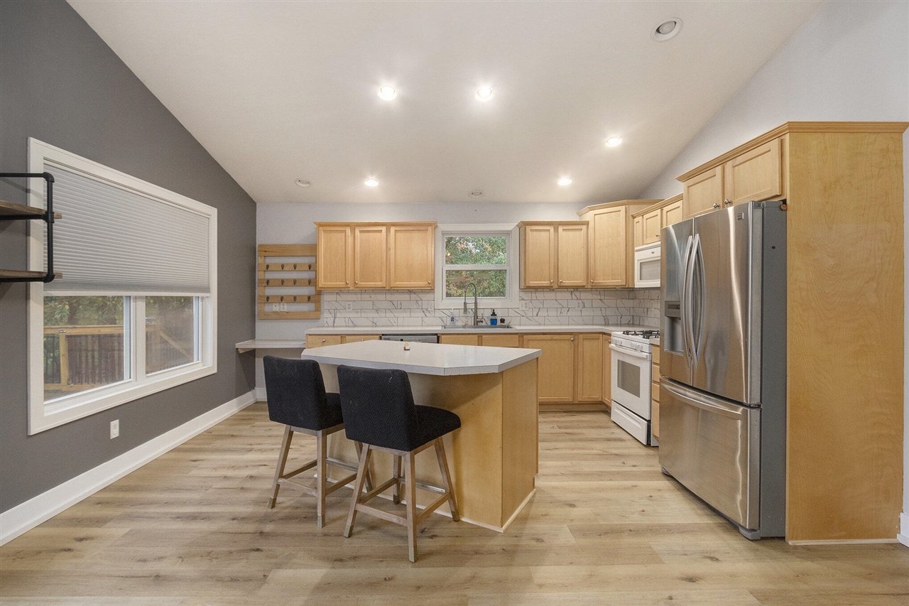 1872 Edson Drive