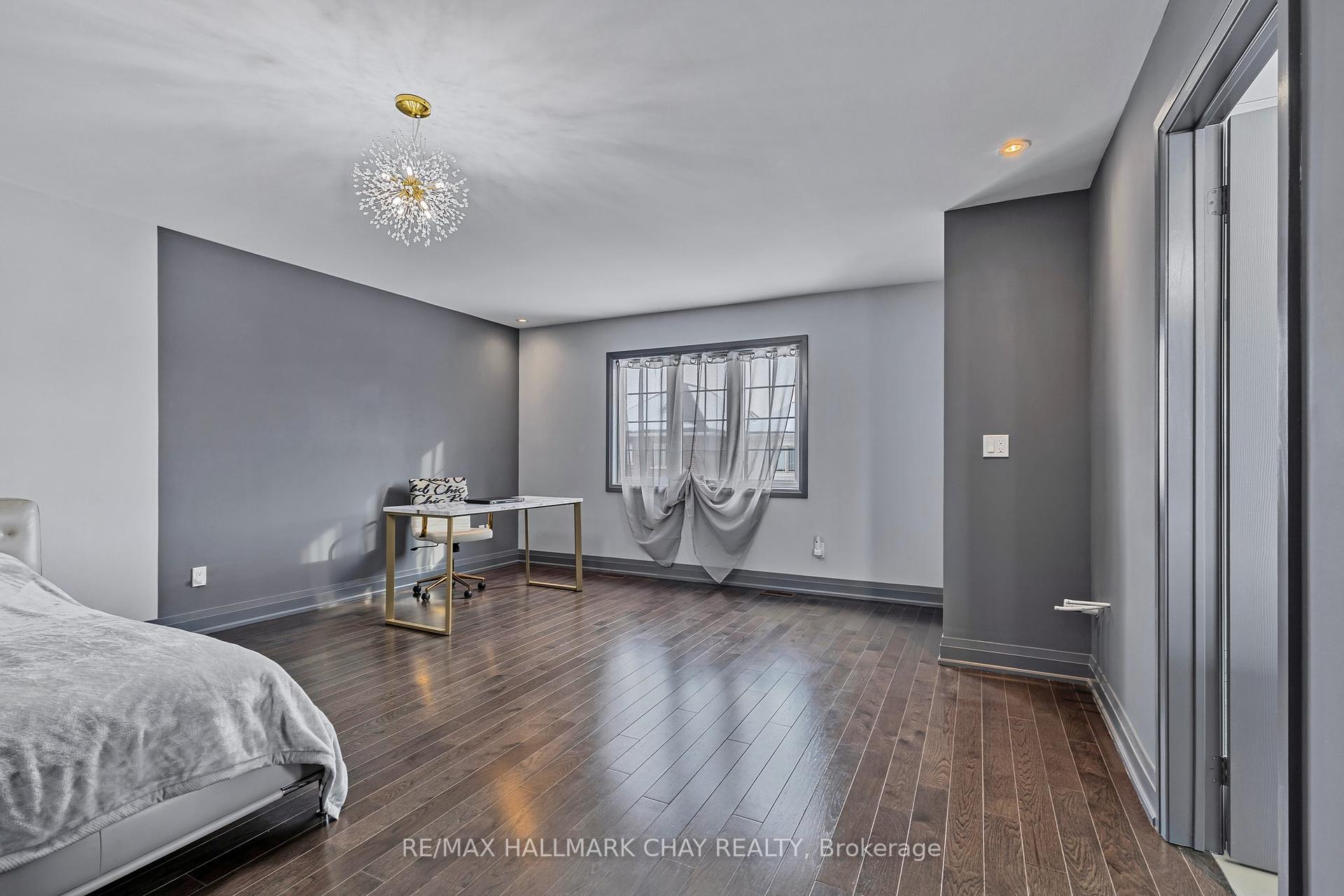 43 Walls Cres