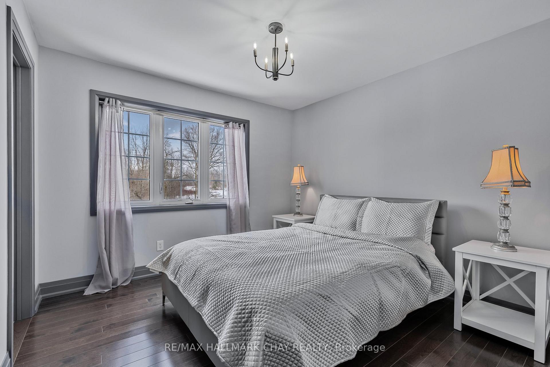 43 Walls Cres