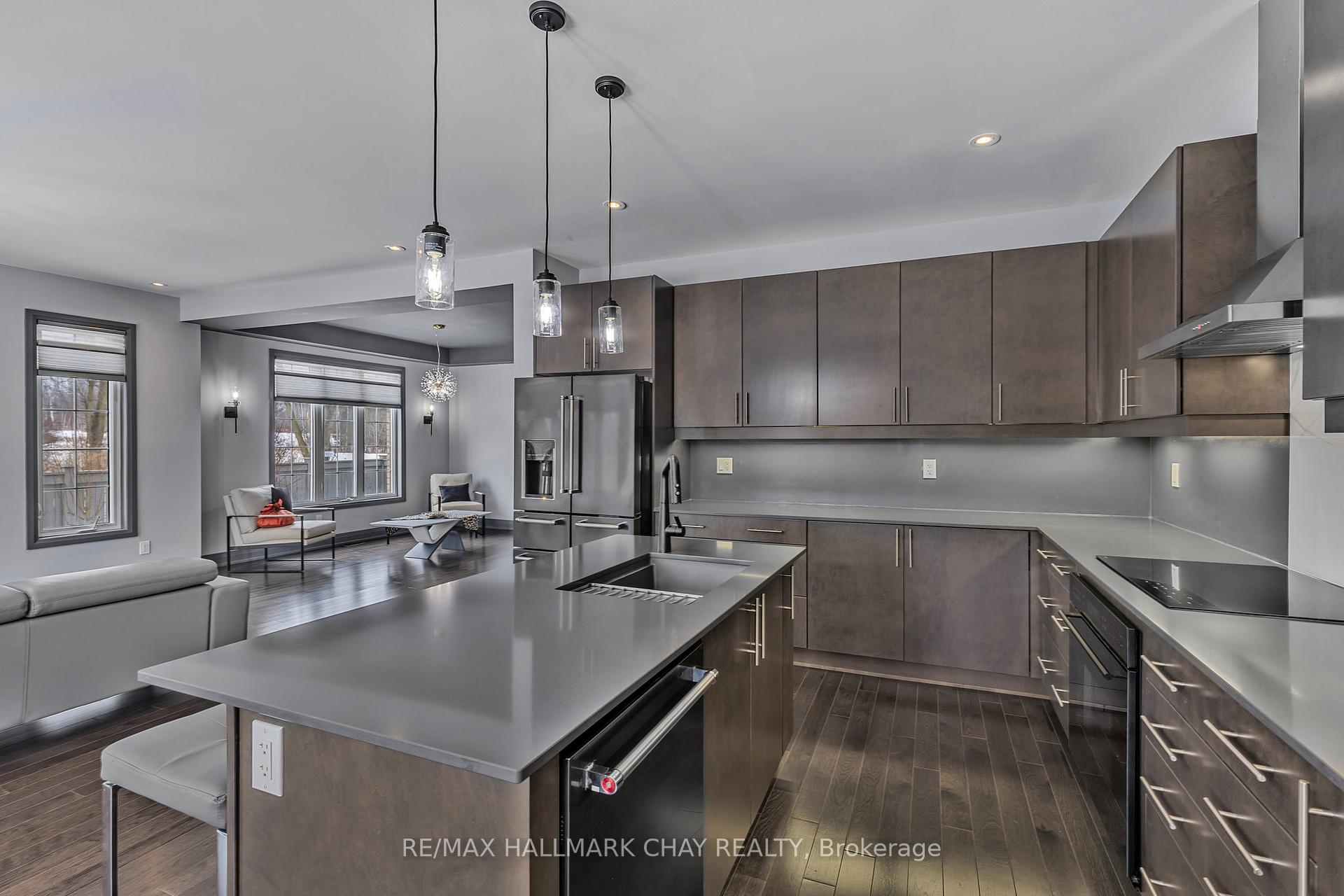 43 Walls Cres