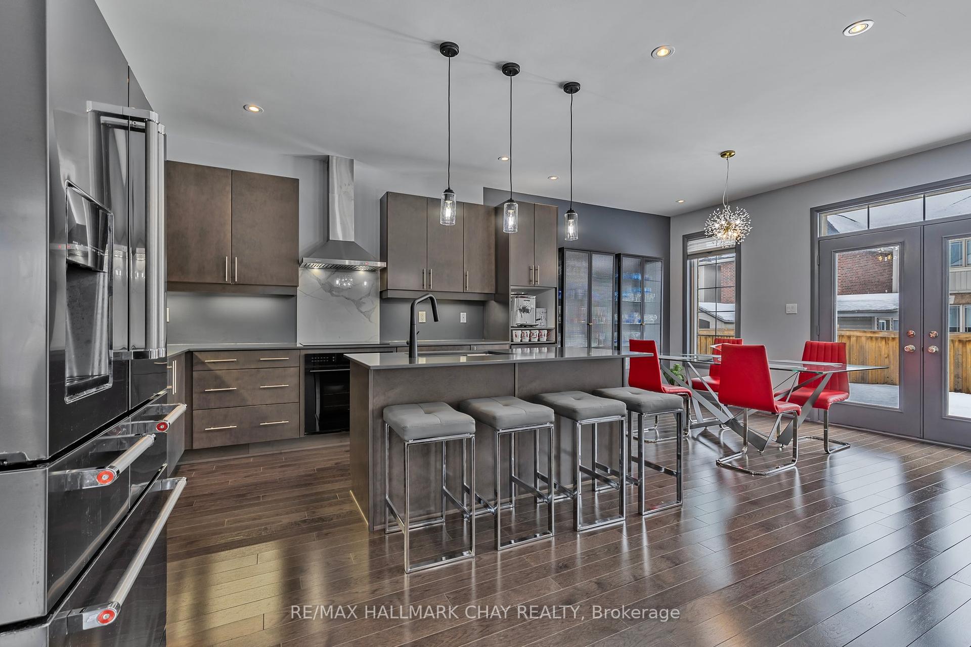 43 Walls Cres