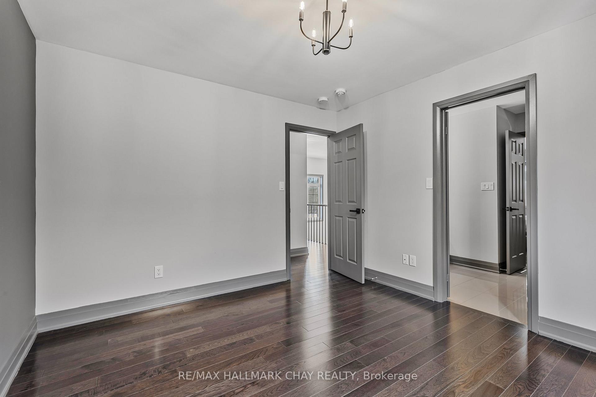 43 Walls Cres