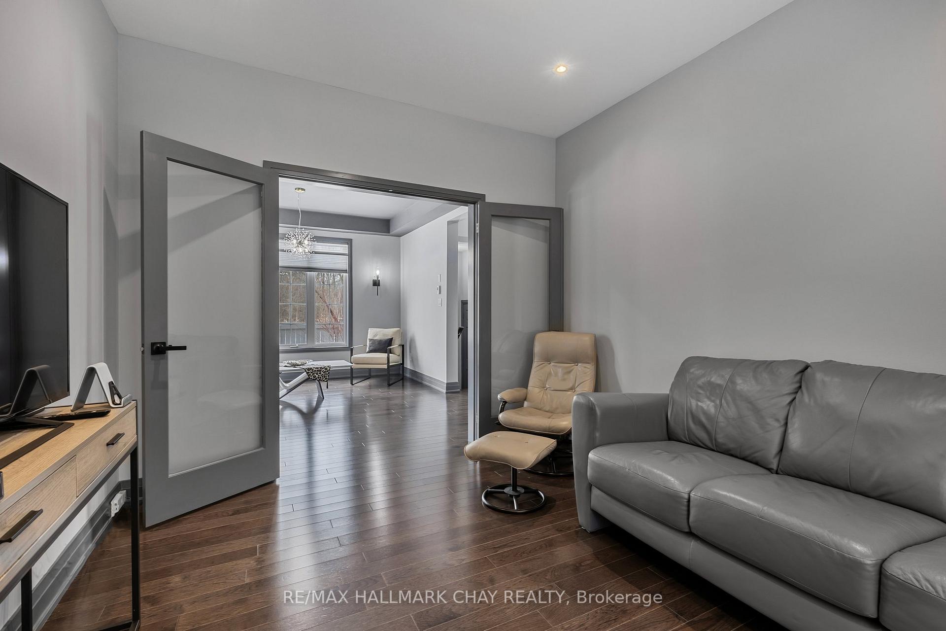 43 Walls Cres