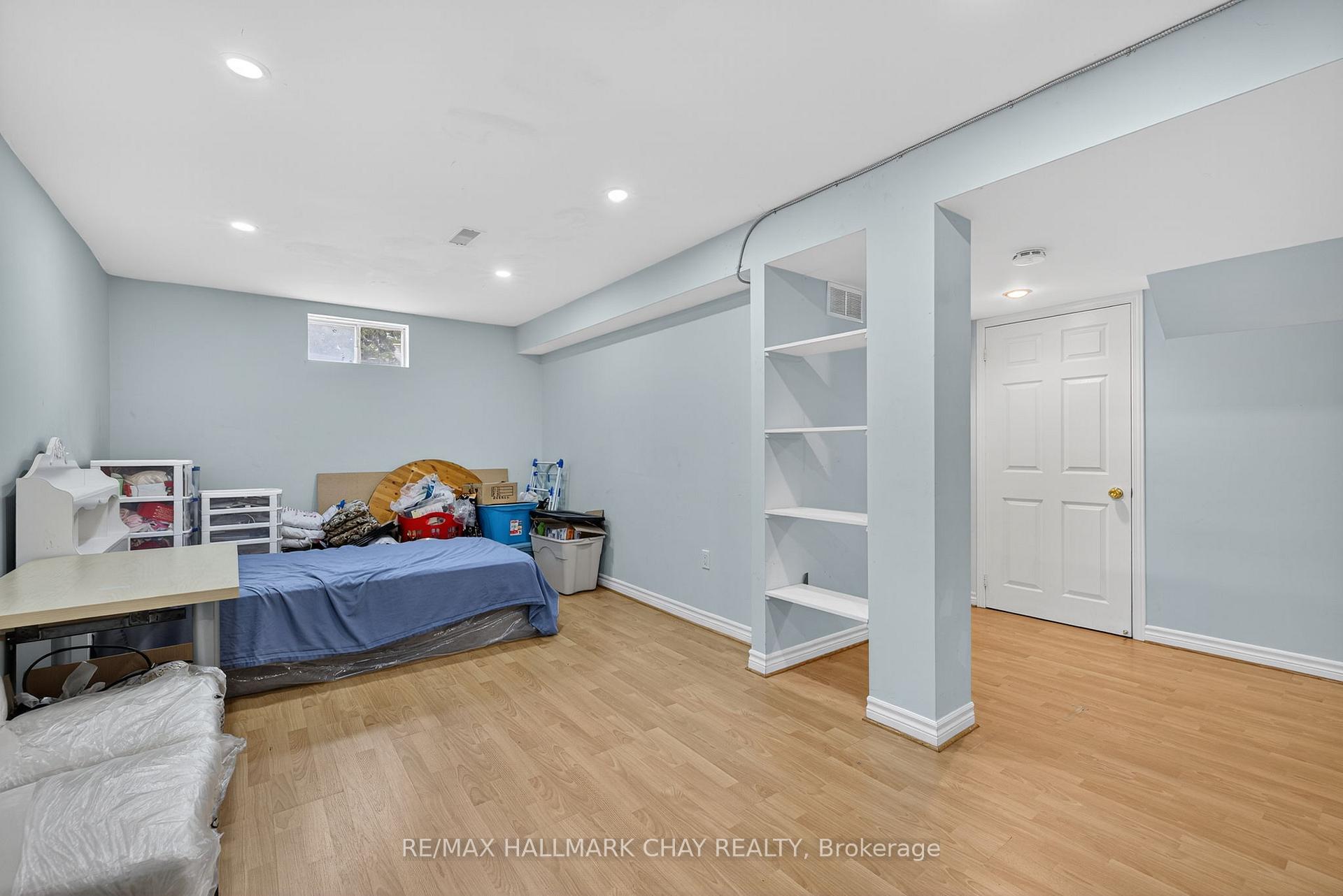 49 Mcknight Crescent