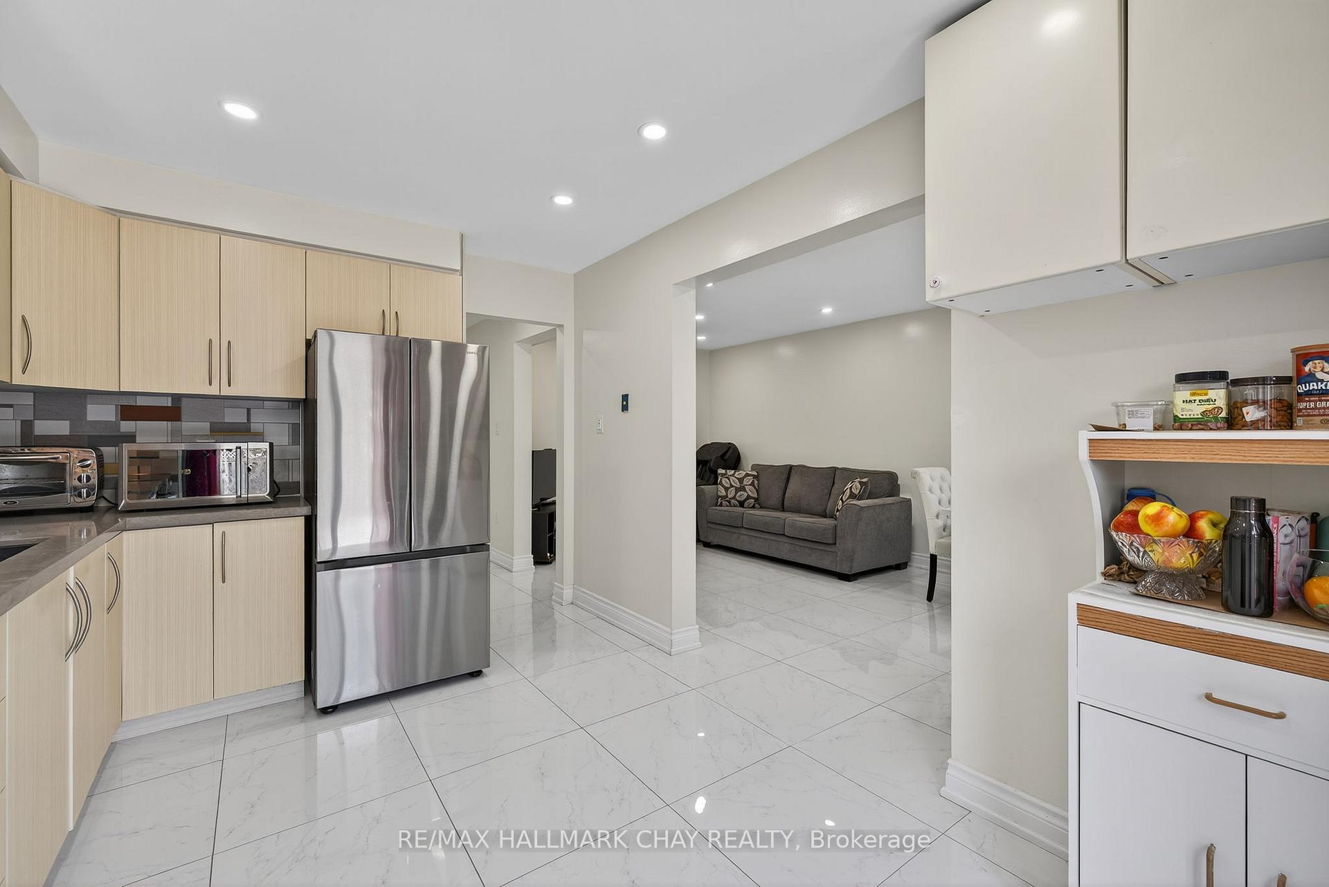 49 Mcknight Crescent
