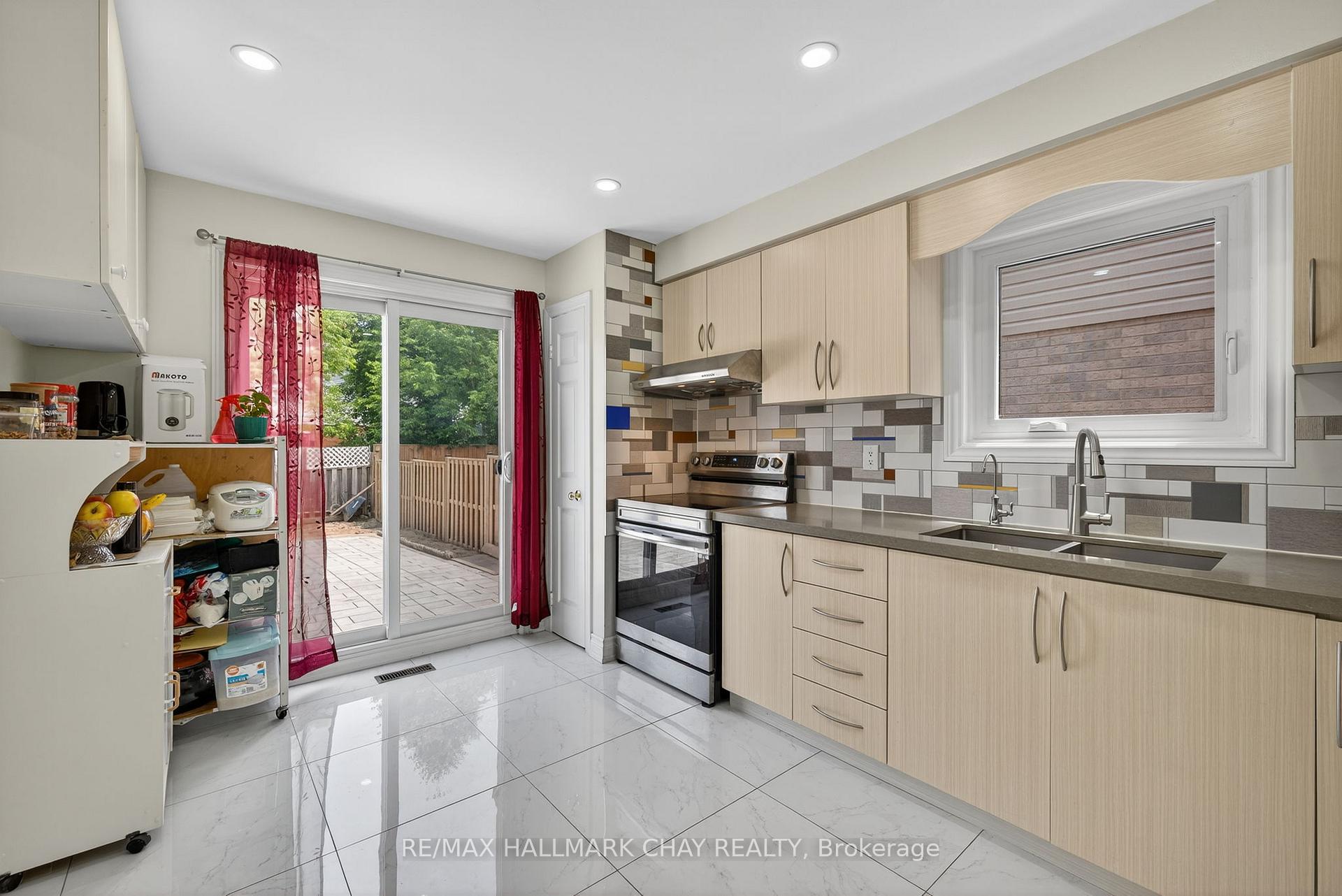 49 Mcknight Crescent