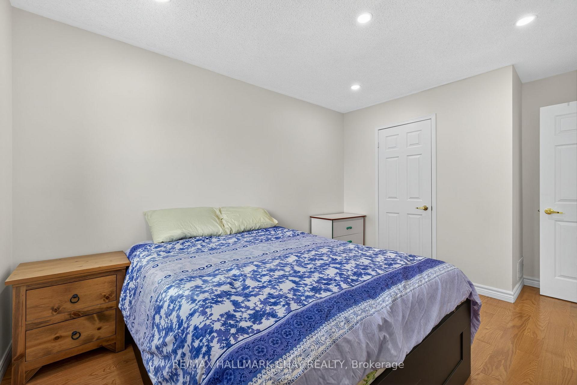 49 Mcknight Crescent