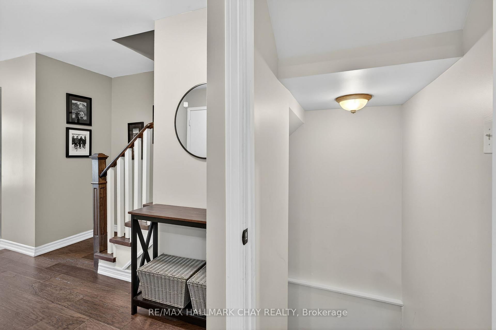 53 McKnight Crescent
