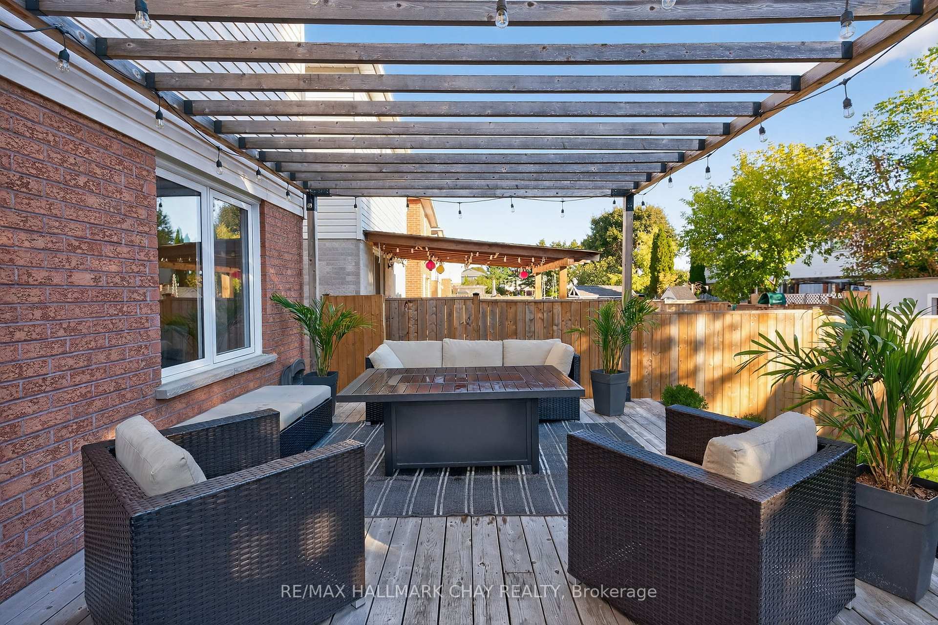 53 McKnight Crescent