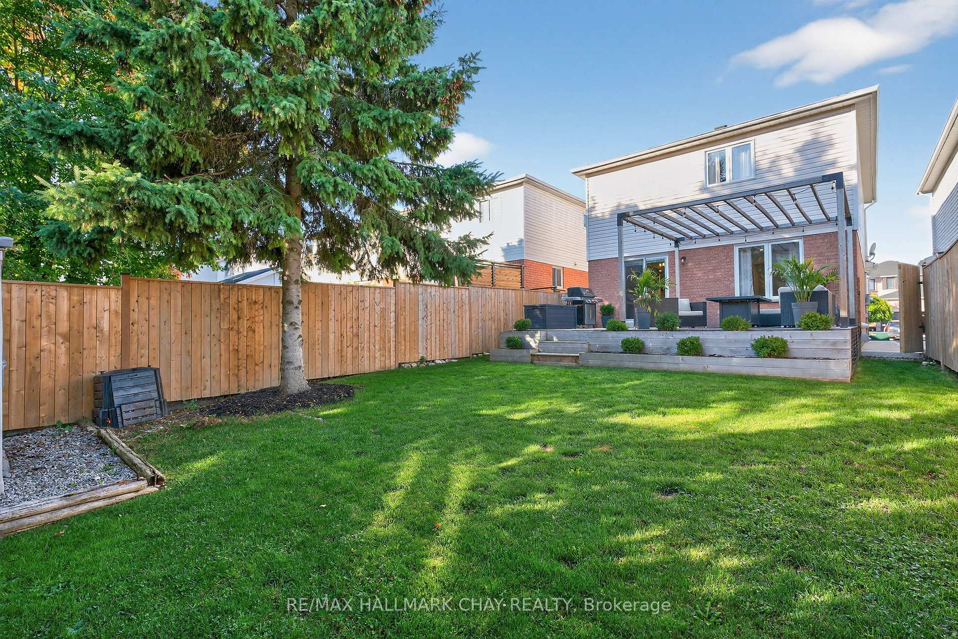 53 McKnight Crescent