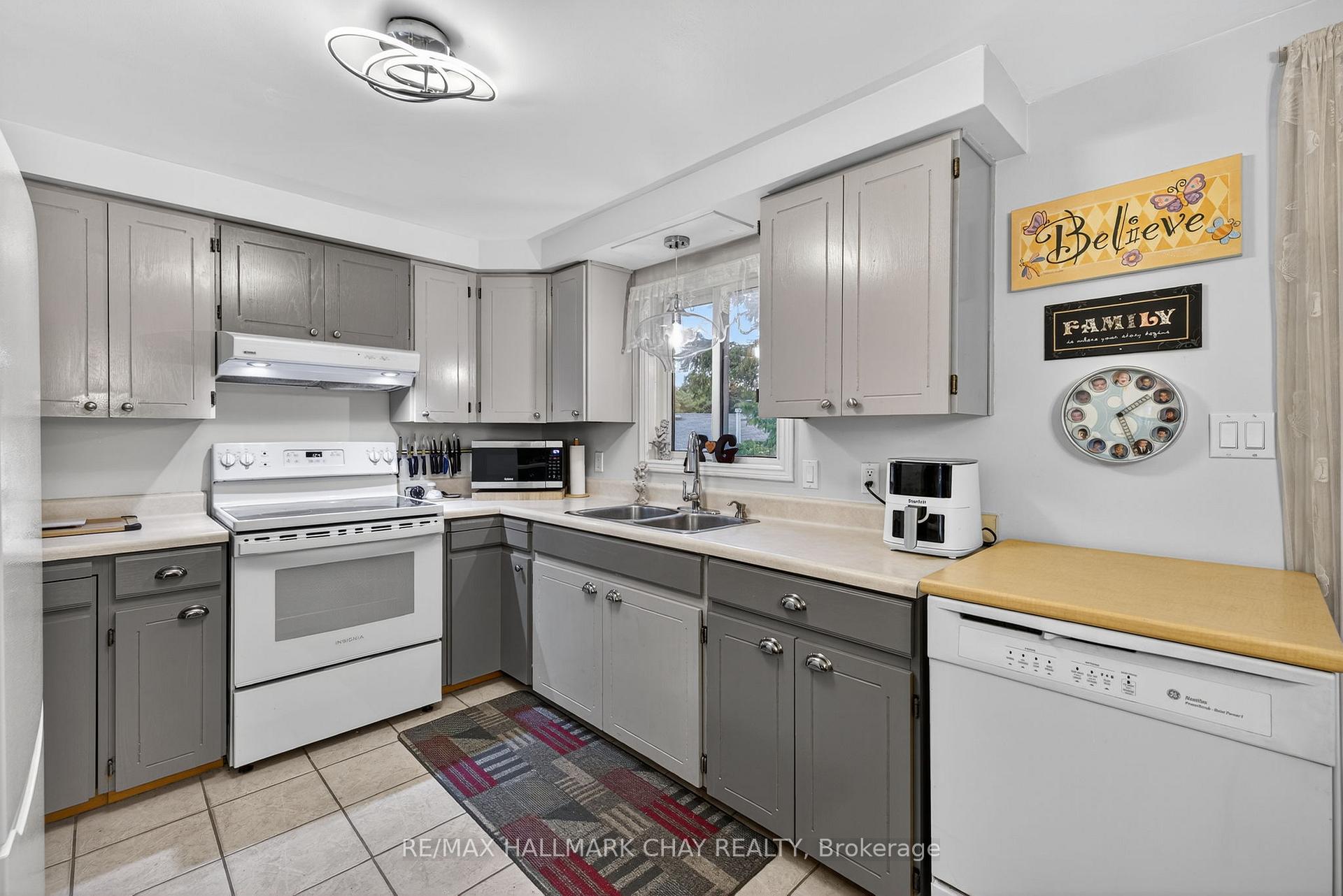 72 Tecumseth Pines Drive