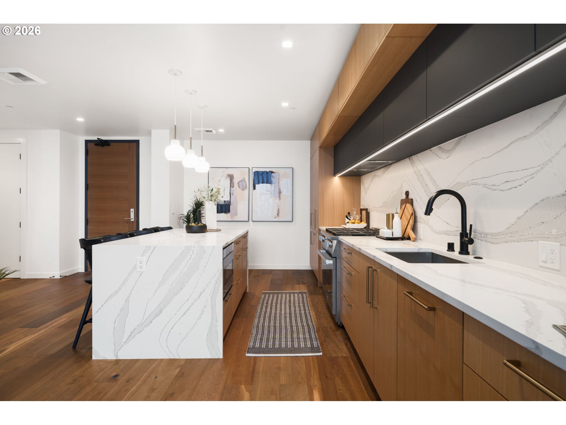 590 WATERFRONT WAY 901