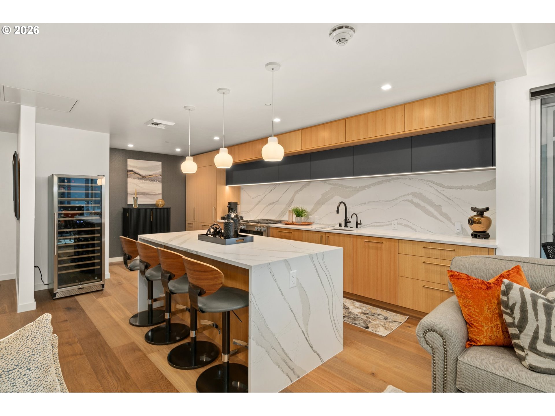 590 WATERFRONT WAY 202