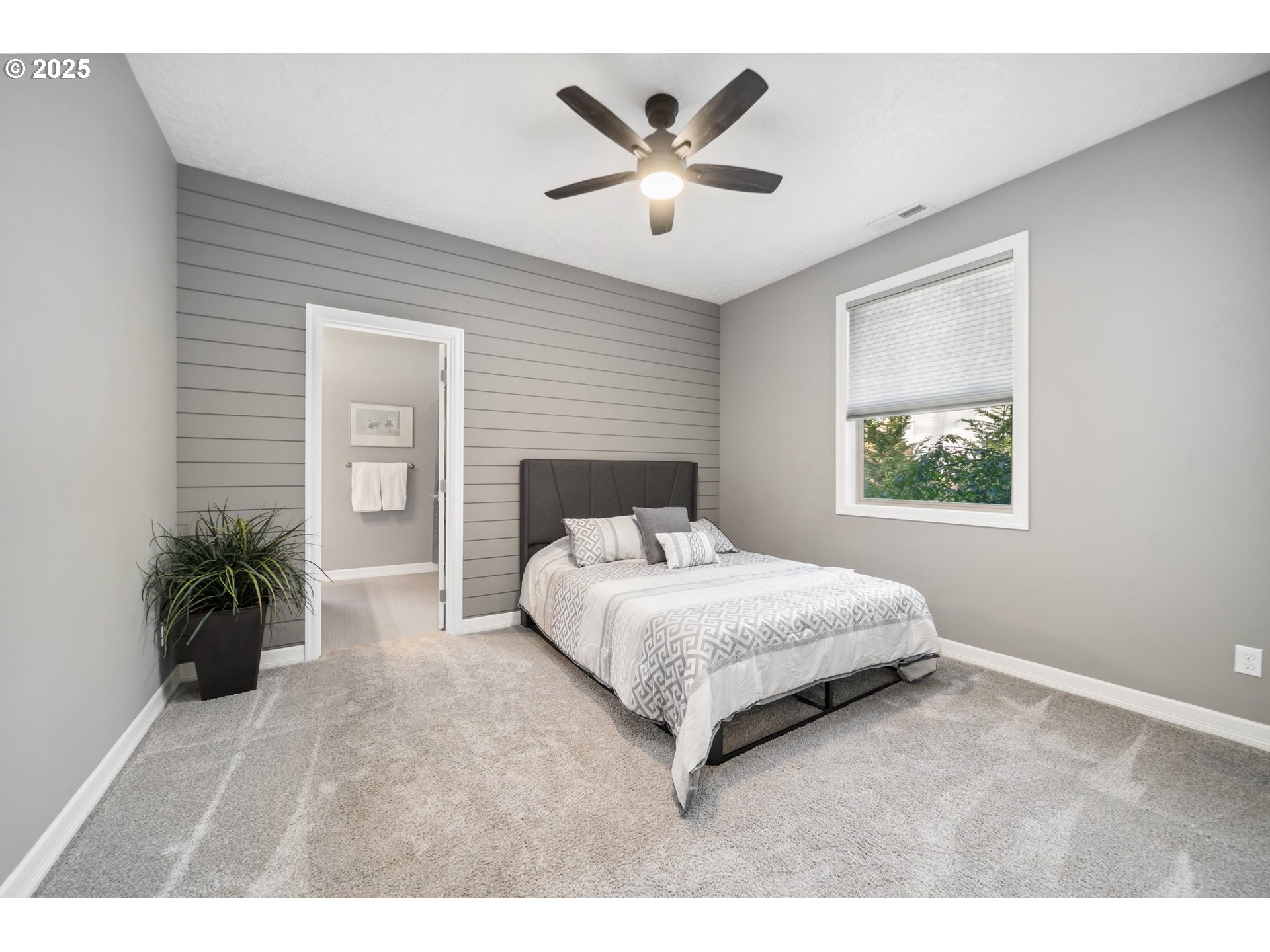 201 Thompson DR
