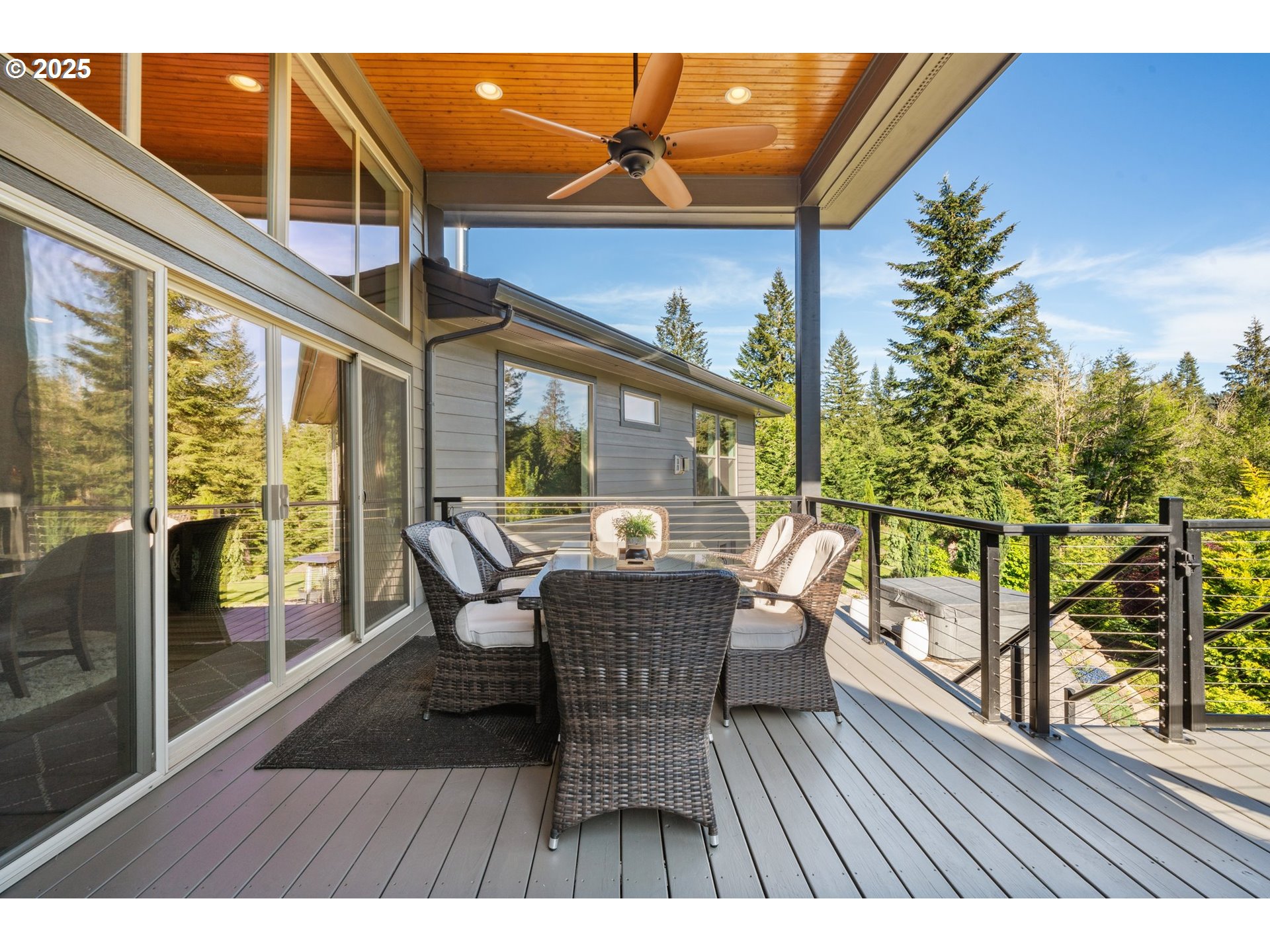 201 Thompson DR