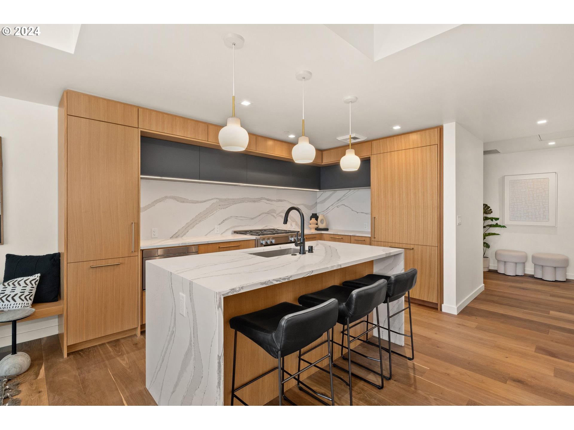 590 WATERFRONT WAY 204