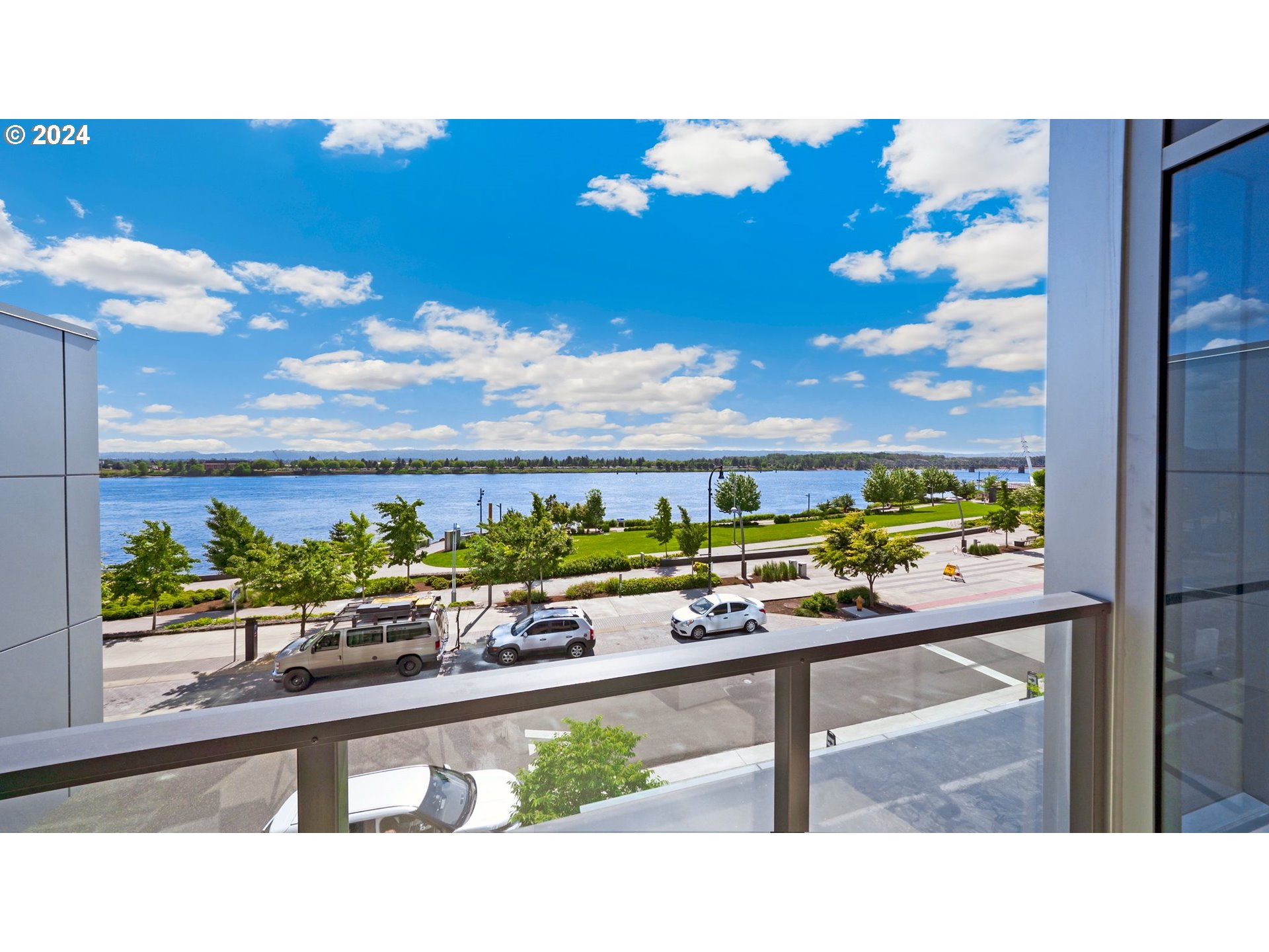 590 WATERFRONT WAY 204