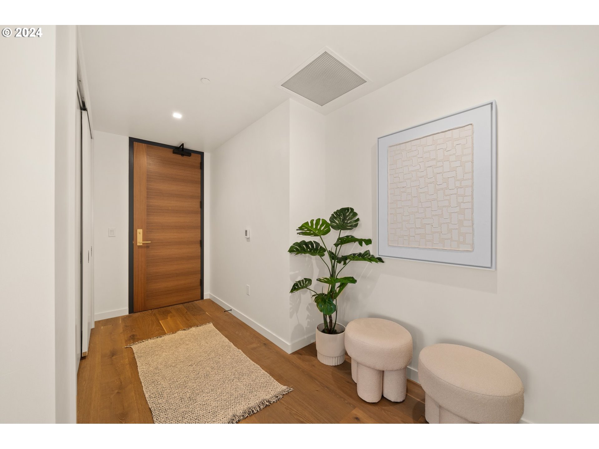 590 WATERFRONT WAY 204