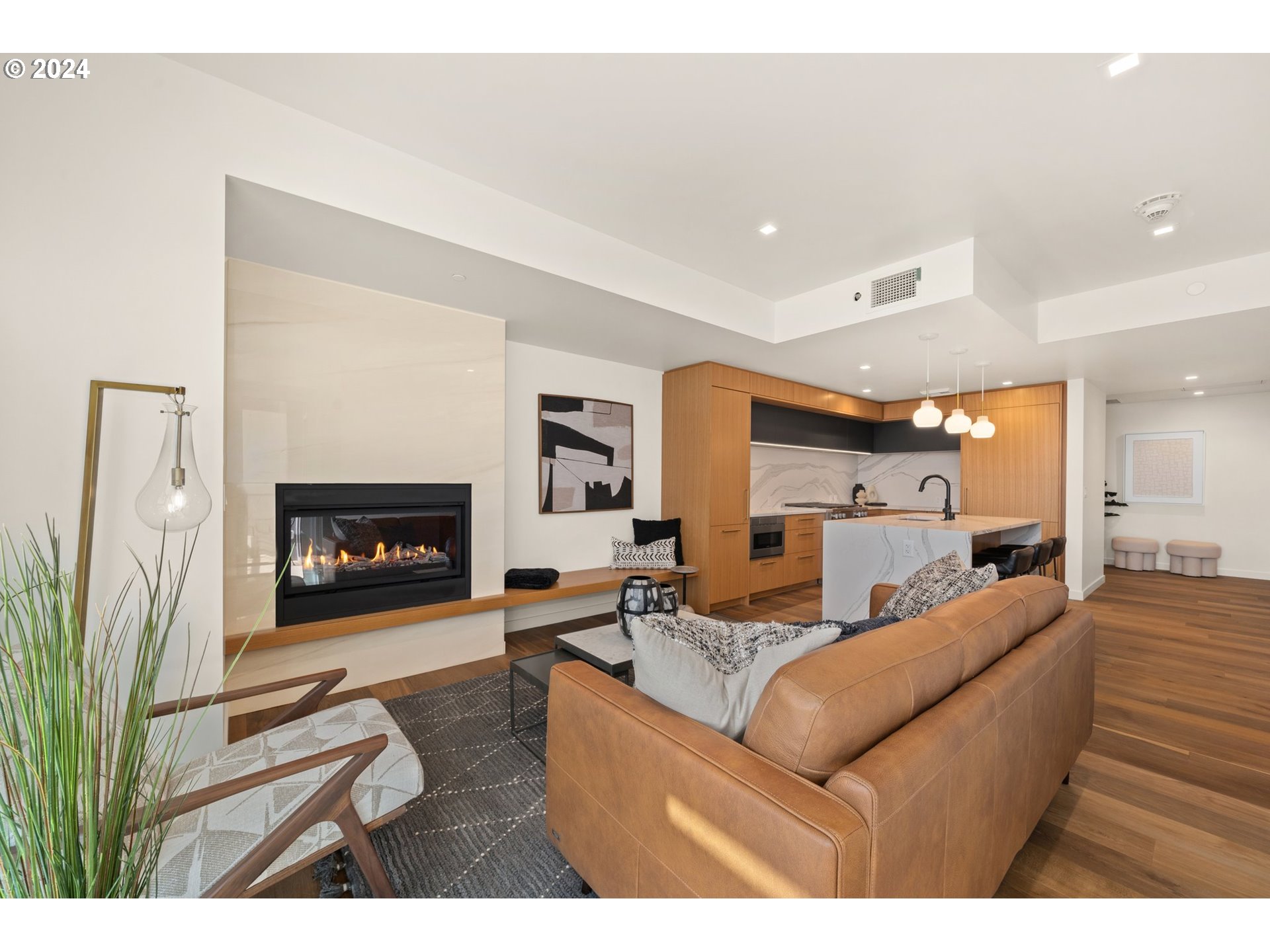 590 WATERFRONT WAY 204