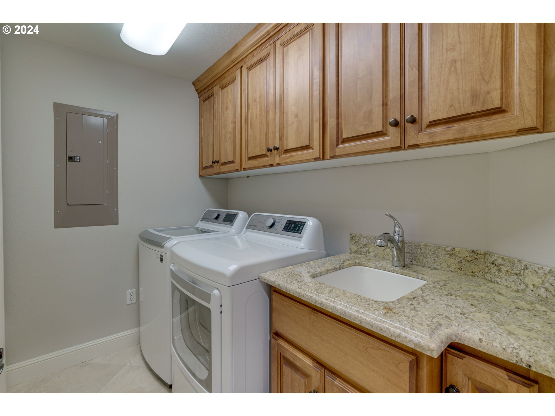 5905 SE COLUMBIA WAY 103