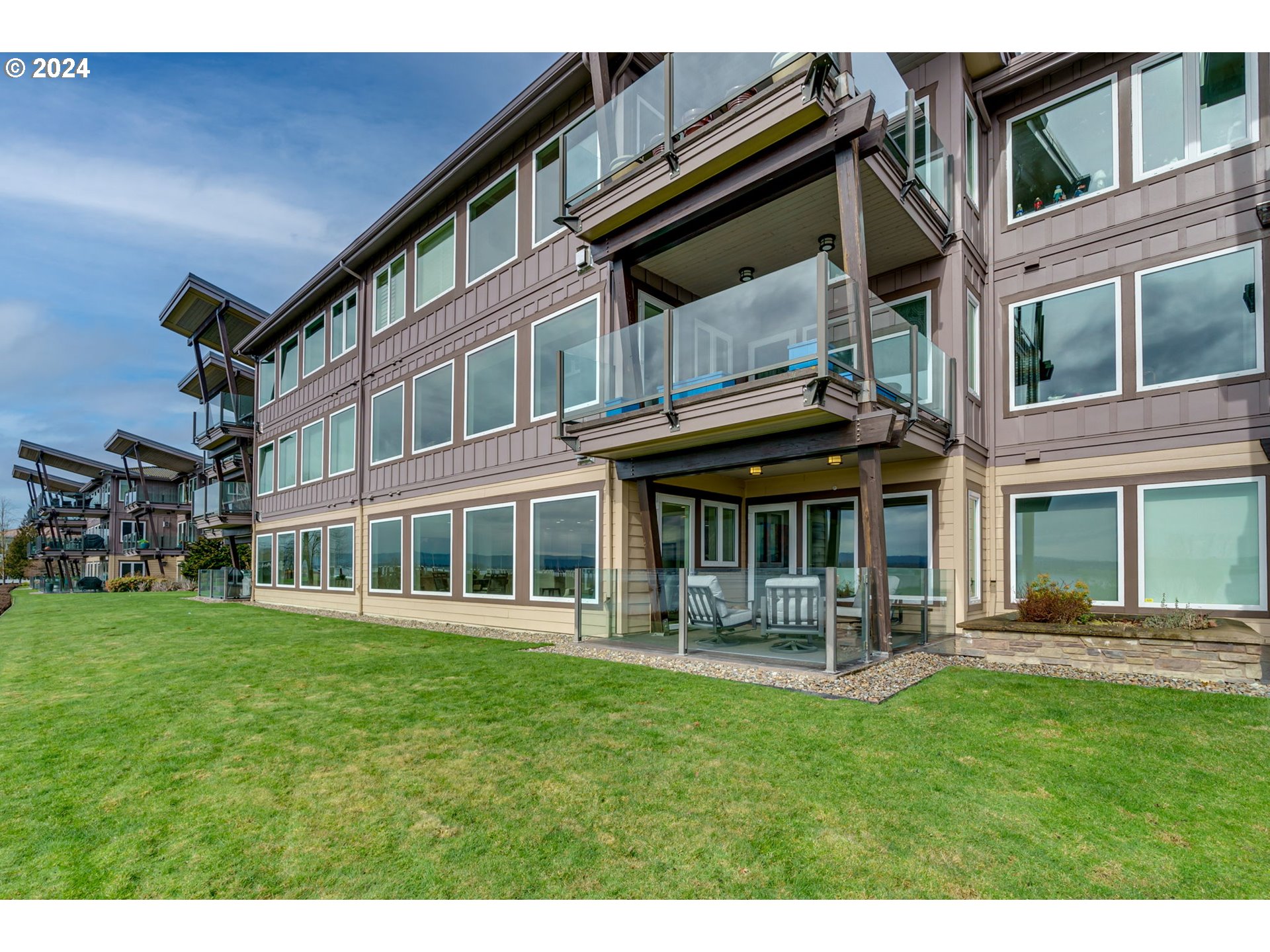 5905 SE COLUMBIA WAY 103