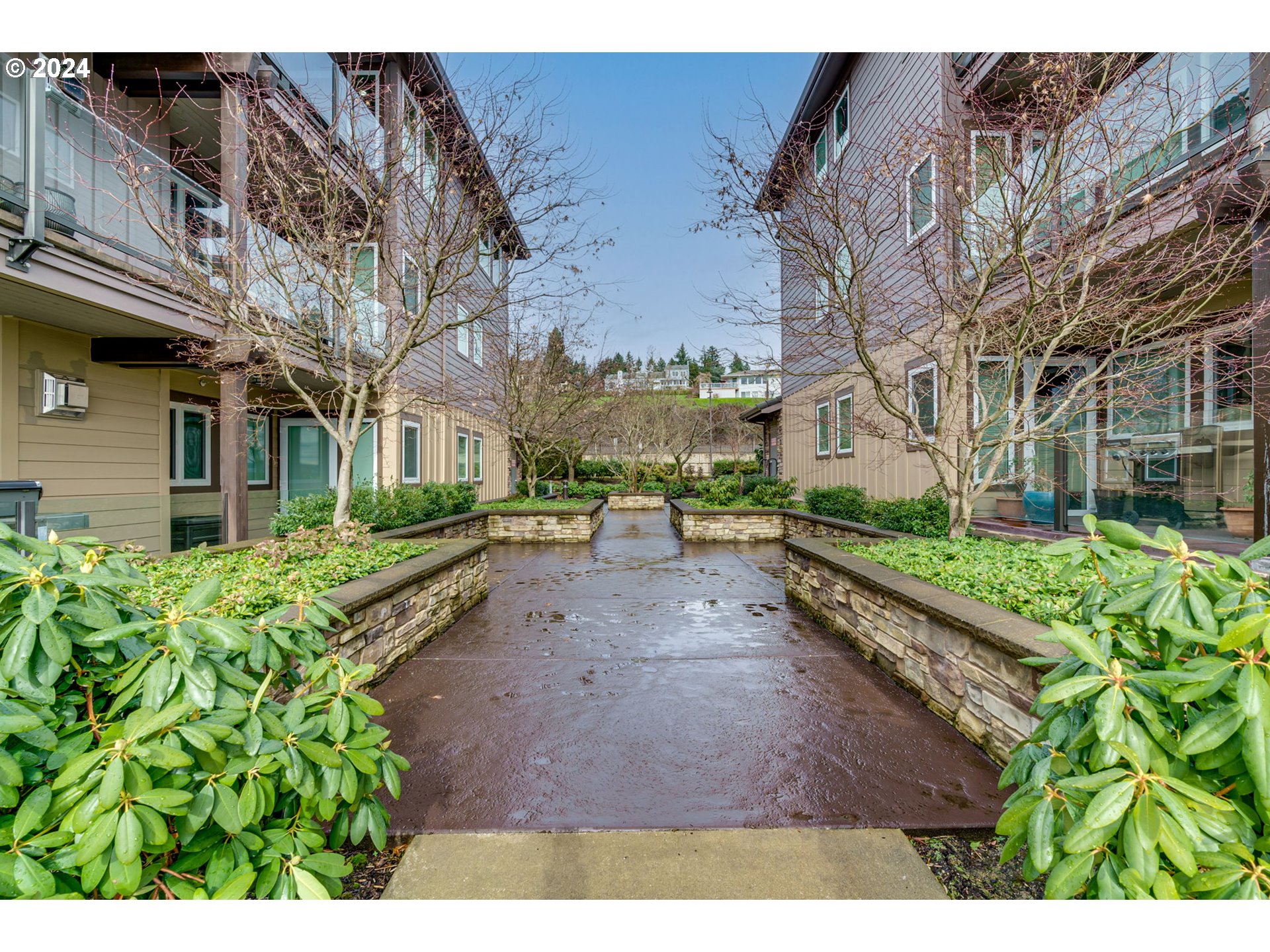 5905 SE COLUMBIA WAY 103