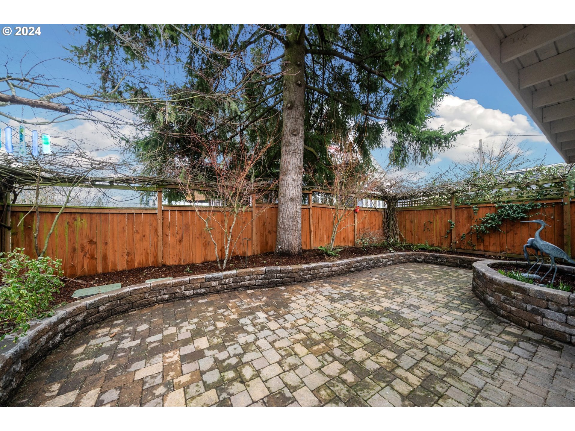 4552 NE 26TH AVE
