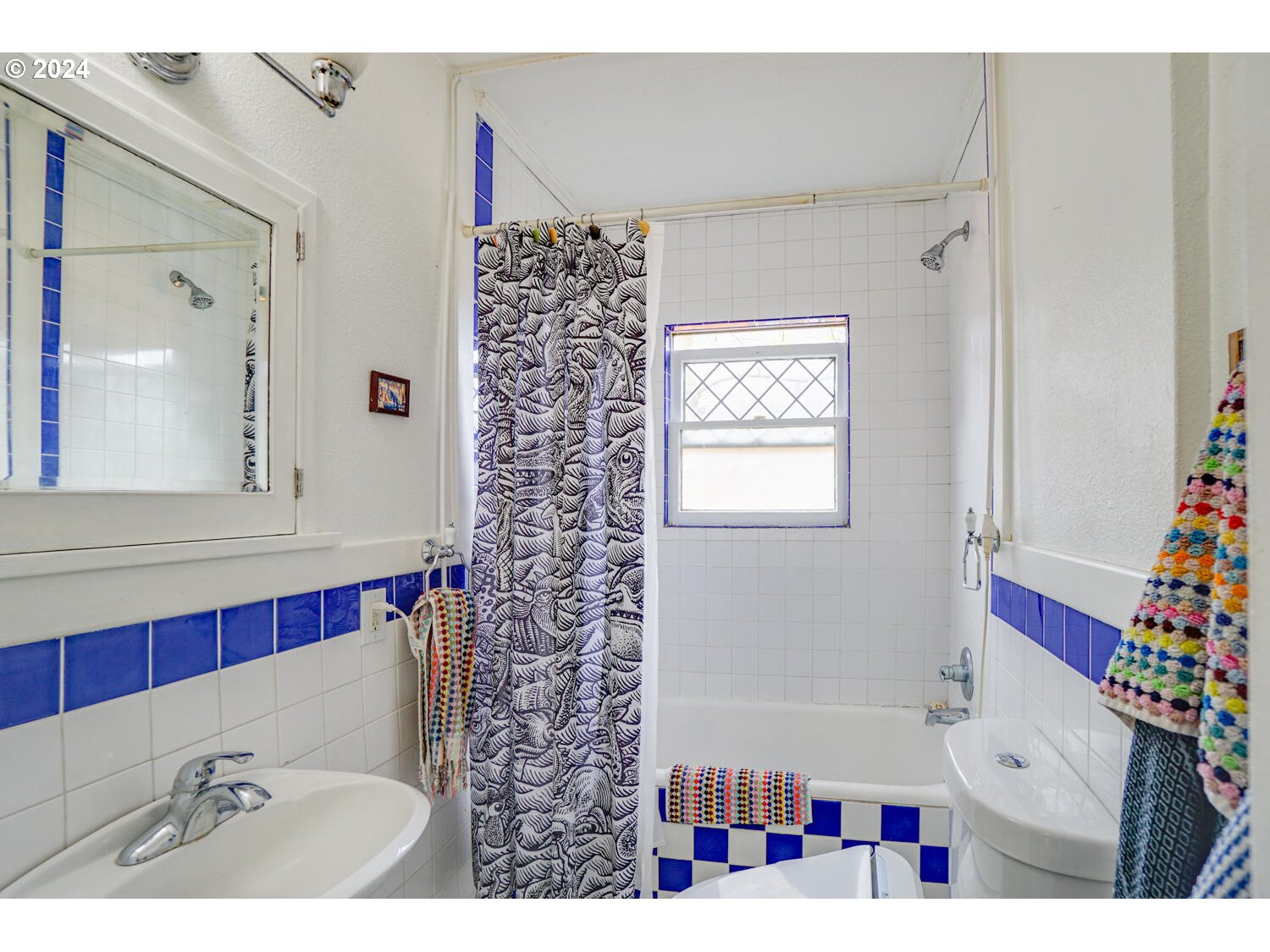 212 W FOURTH PLAIN BLVD
