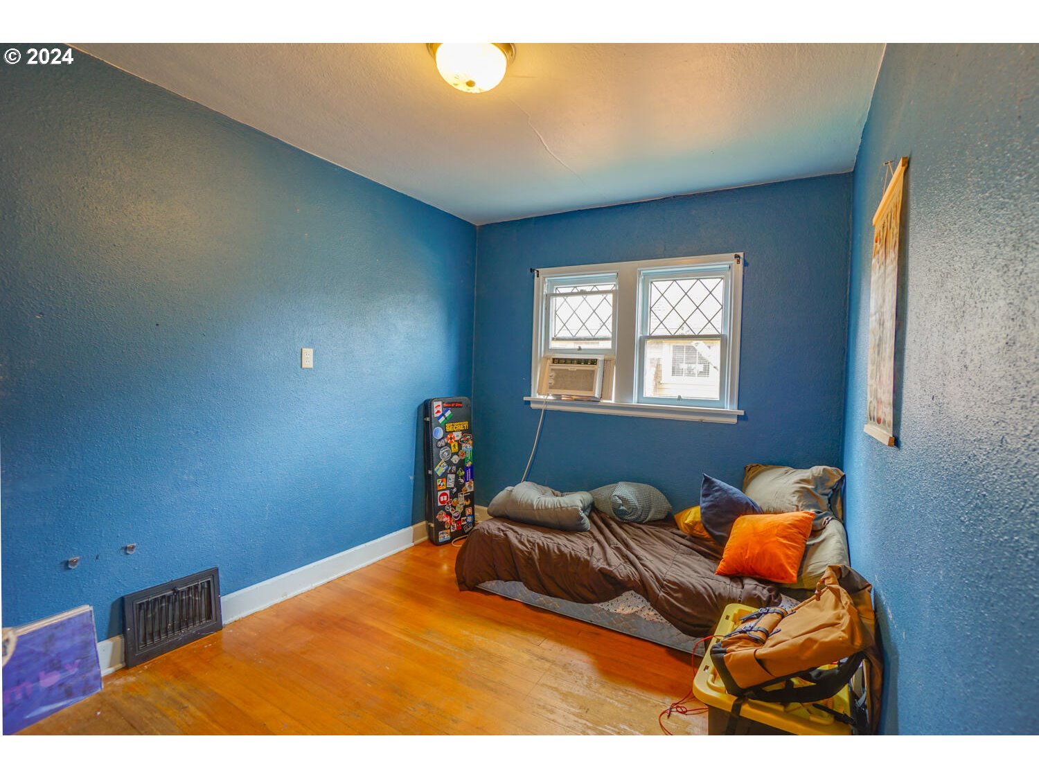 212 W FOURTH PLAIN BLVD