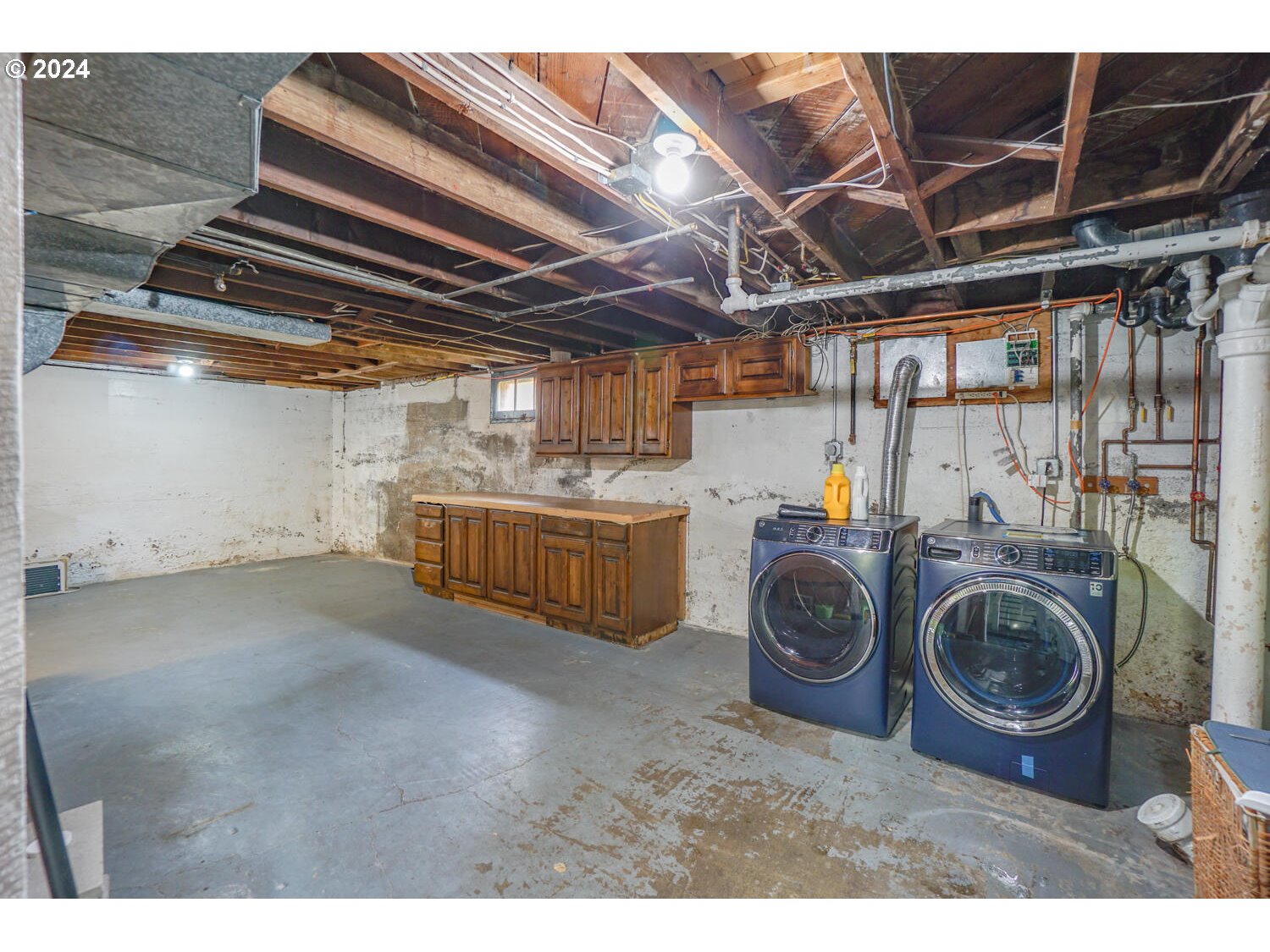 212 W FOURTH PLAIN BLVD