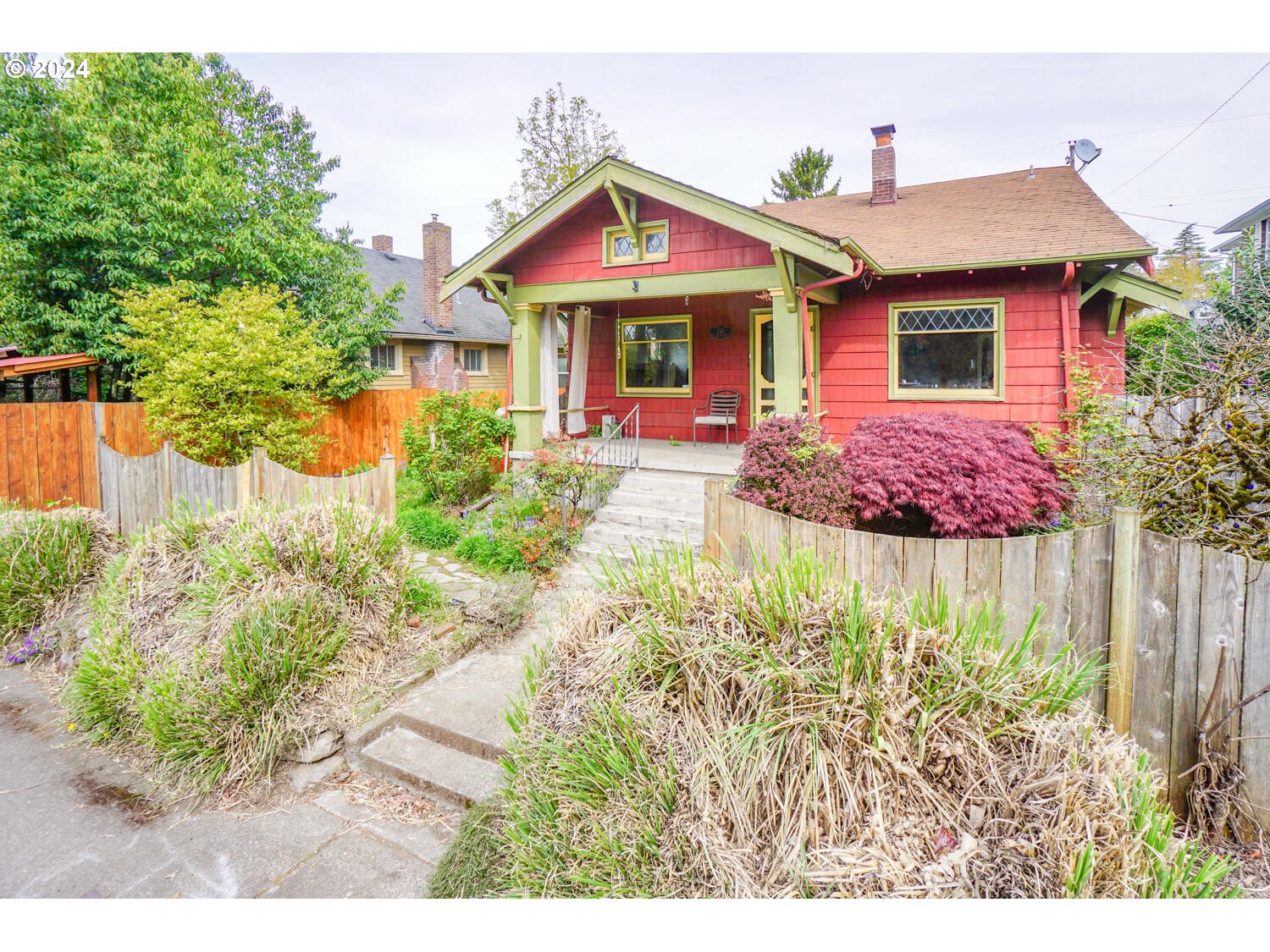 212 W FOURTH PLAIN BLVD