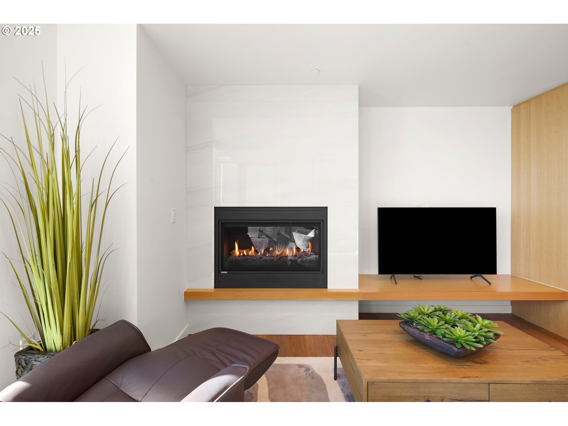 590 WATERFRONT WAY 404