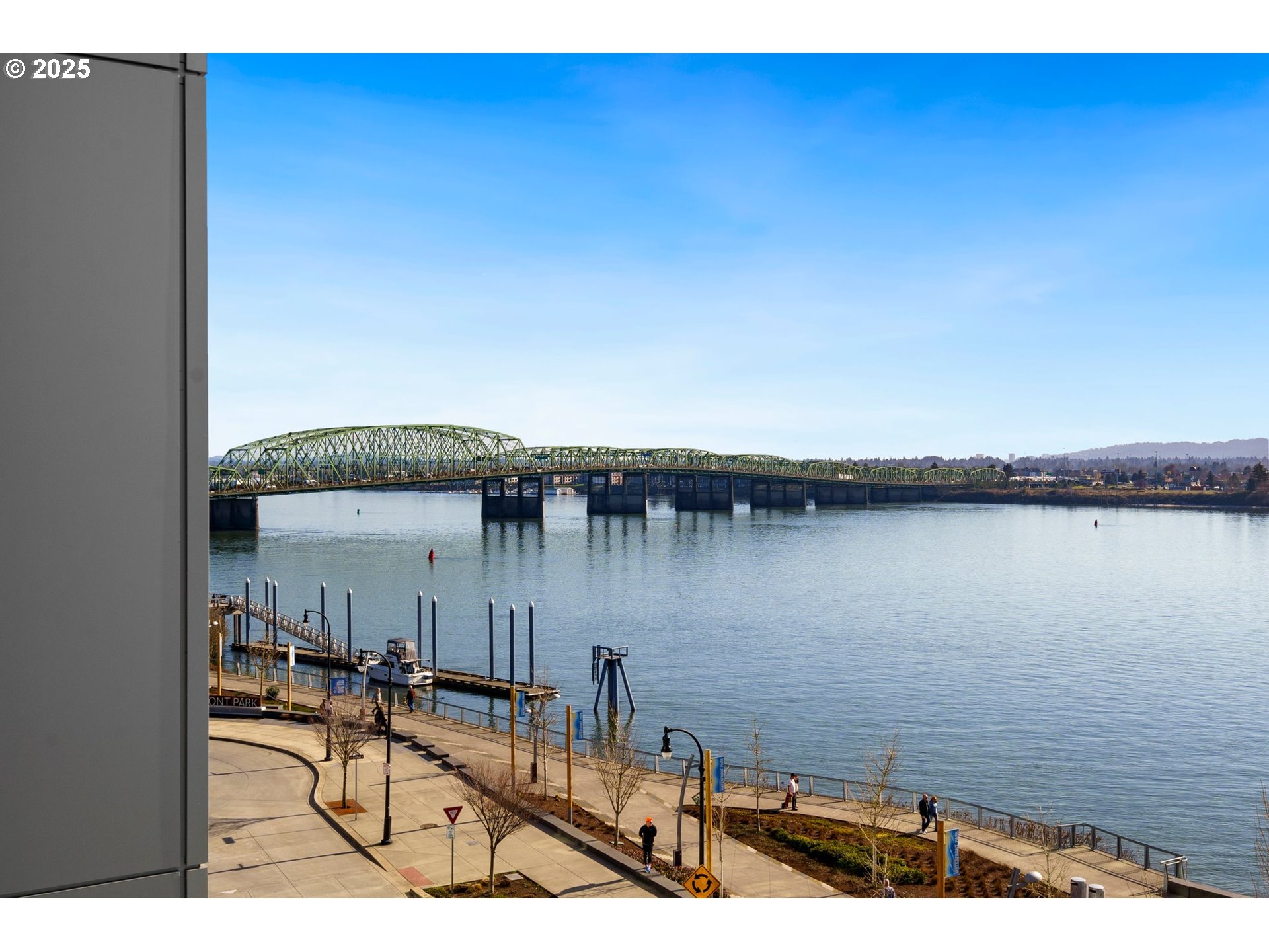 590 WATERFRONT WAY 404