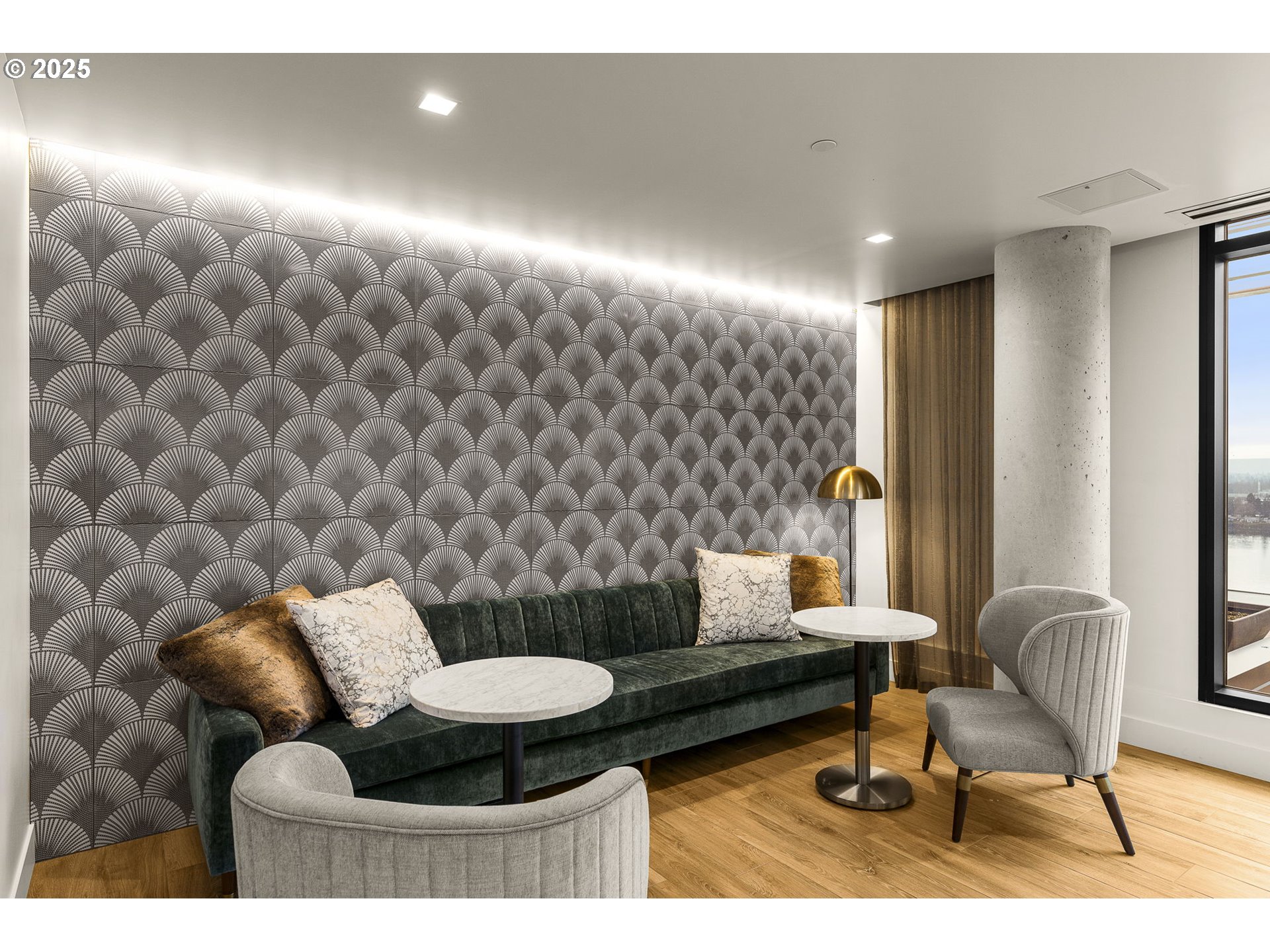 590 WATERFRONT WAY 404