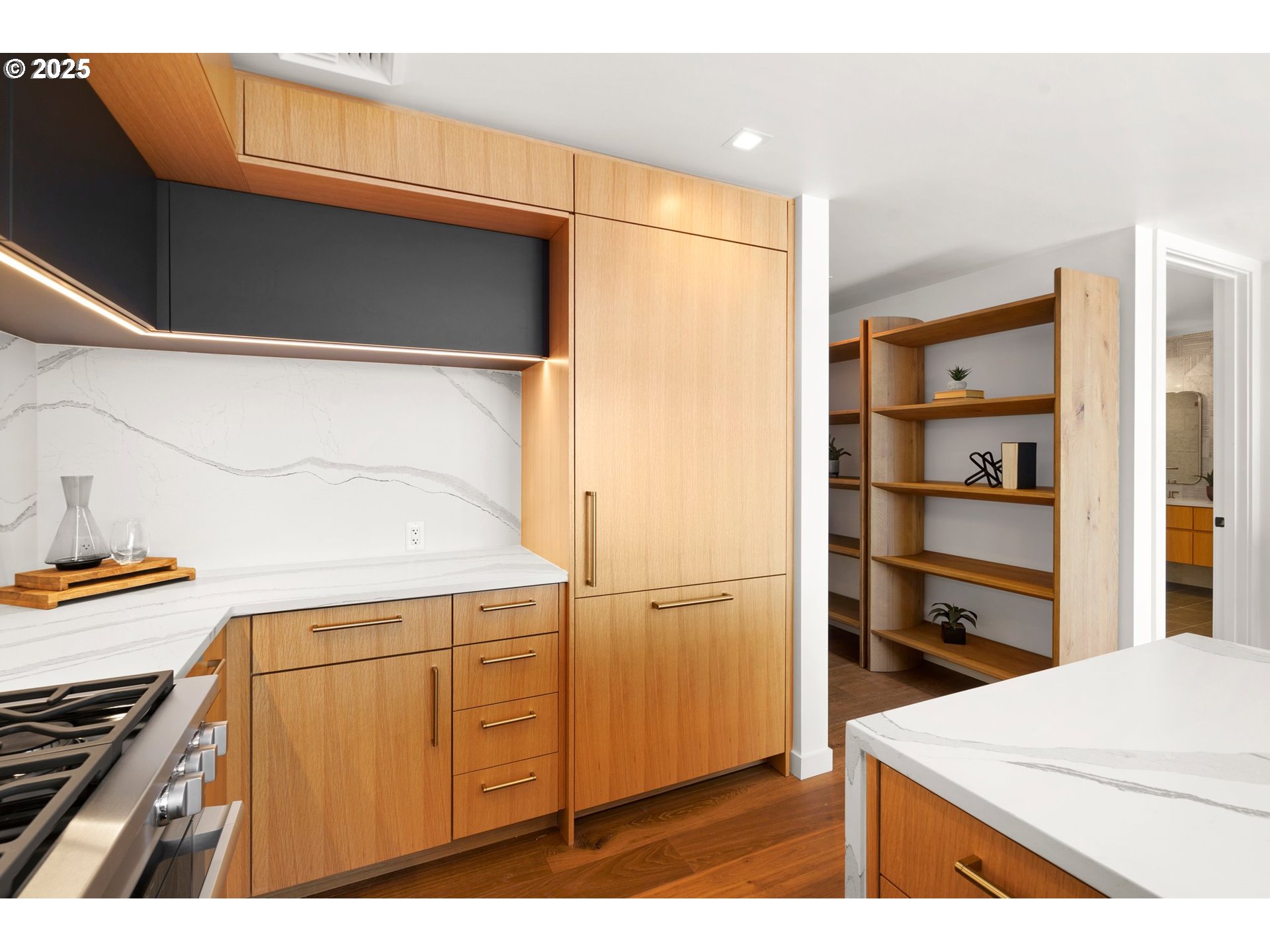 590 WATERFRONT WAY 404