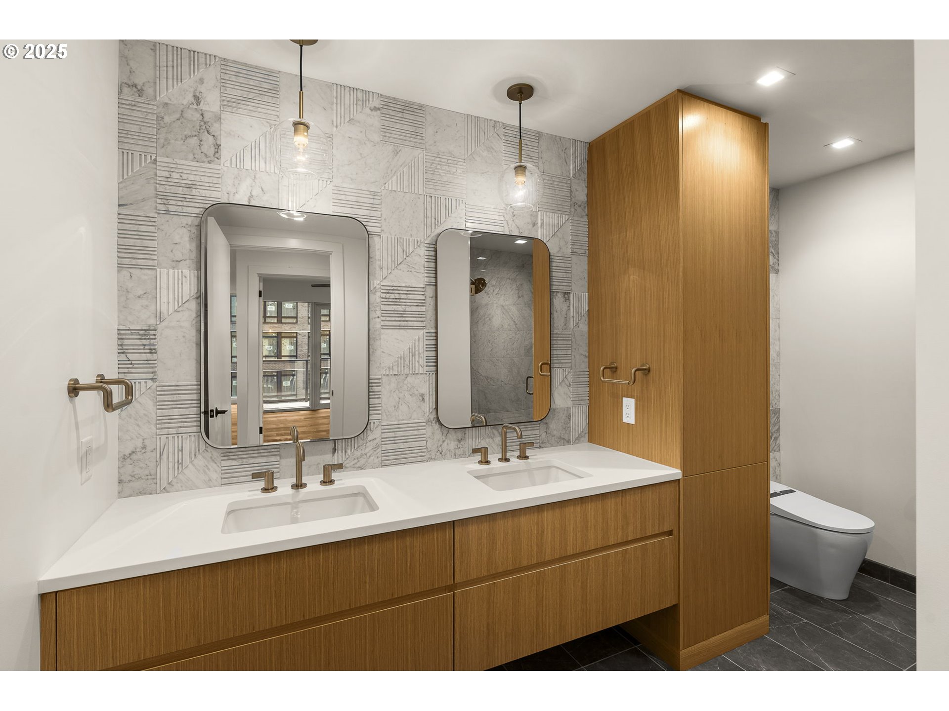 590 WATERFRONT WAY 500