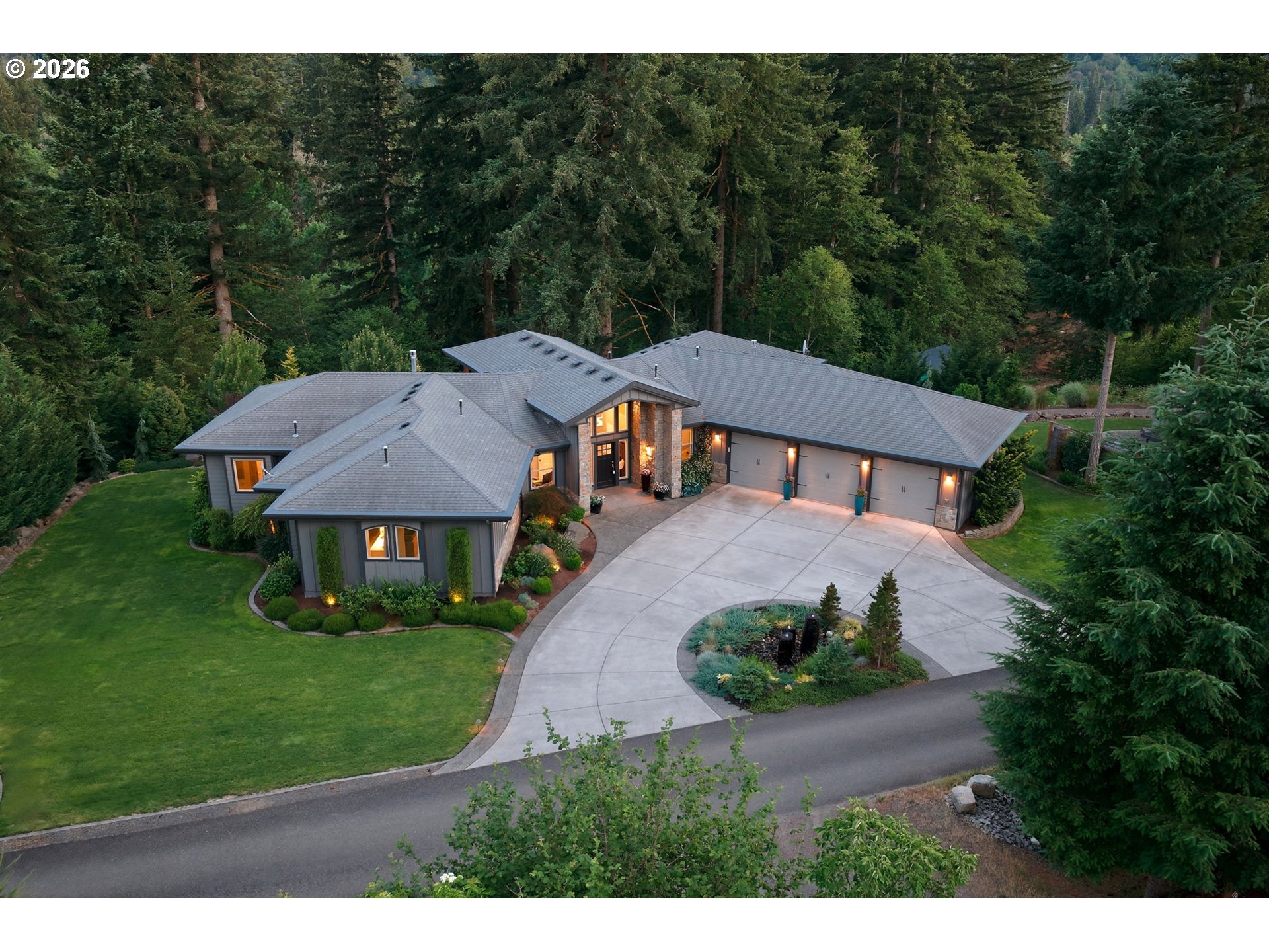 201 THOMPSON DR