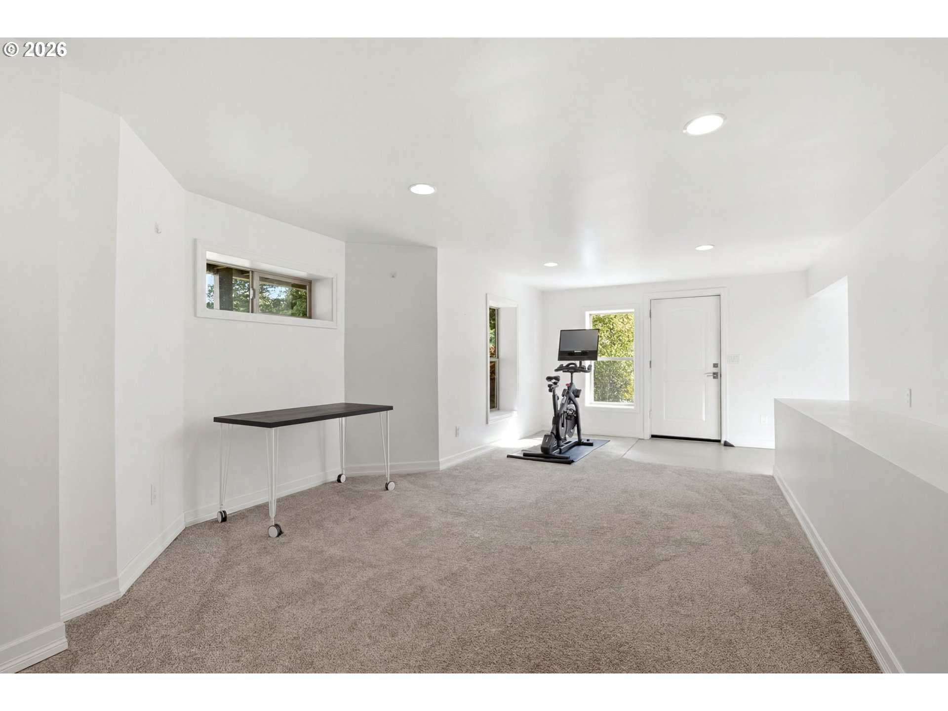 201 THOMPSON DR