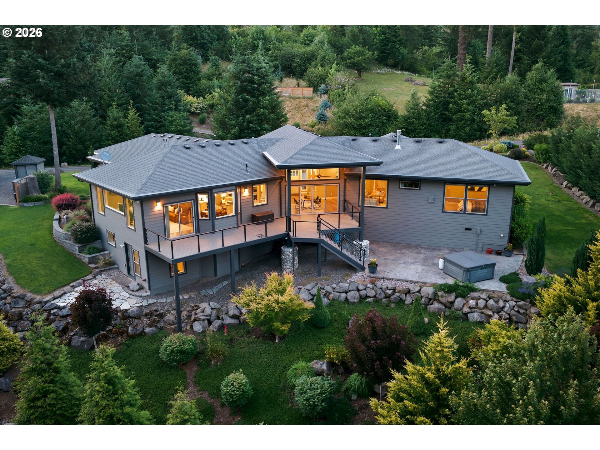 201 THOMPSON DR